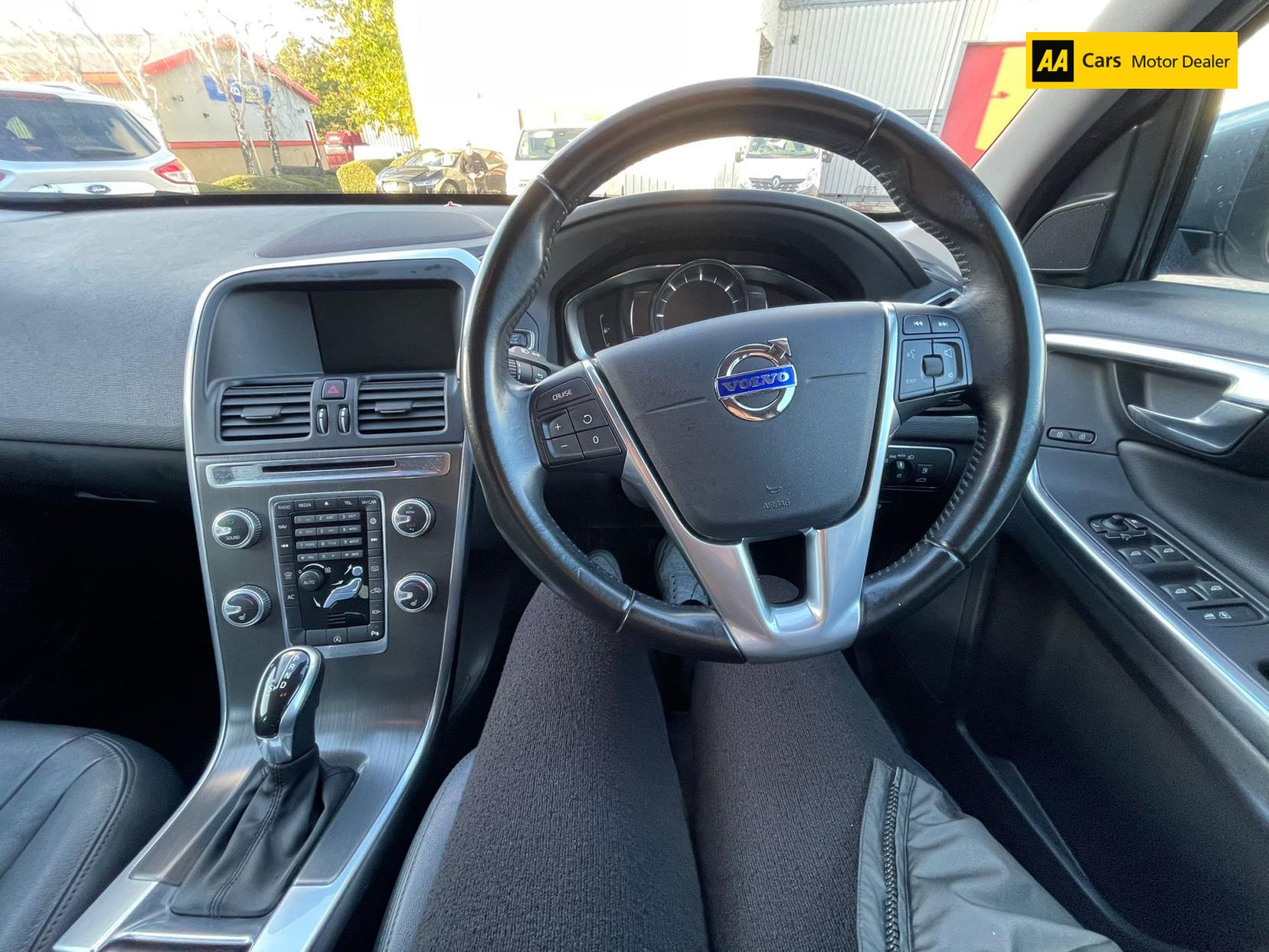 Volvo XC60 2.0 D4 SE Lux Nav SUV 5dr Diesel Auto Euro 6 (s/s) (190 ps)