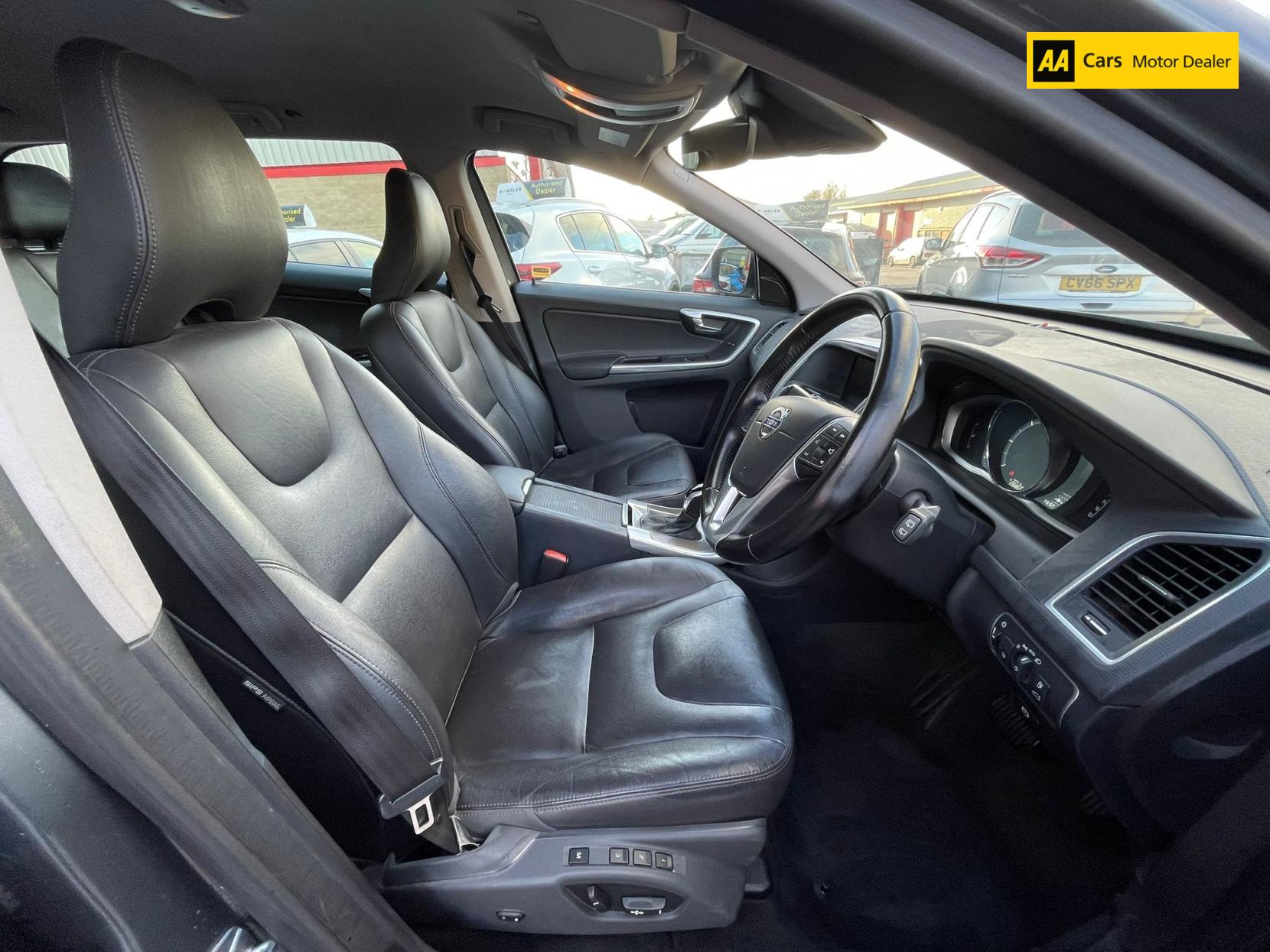 Volvo XC60 2.0 D4 SE Lux Nav SUV 5dr Diesel Auto Euro 6 (s/s) (190 ps)
