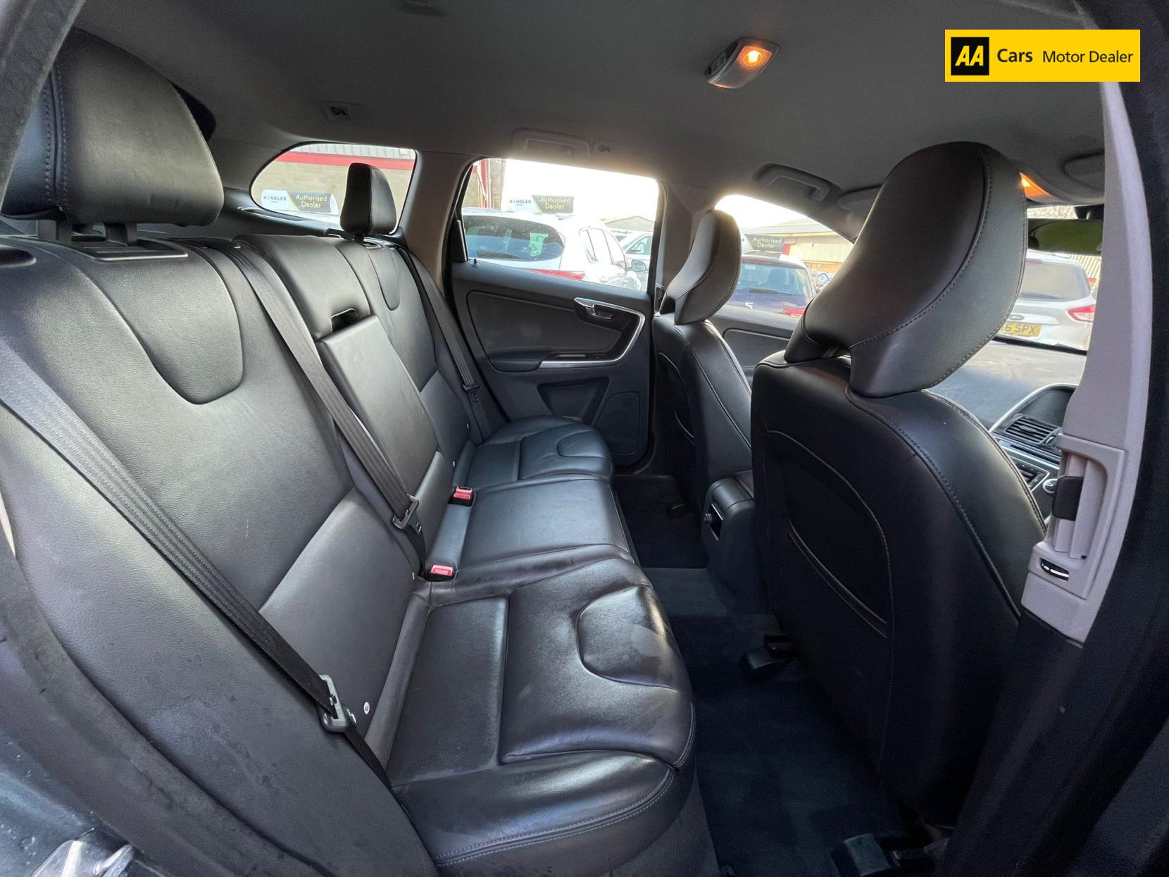 Volvo XC60 2.0 D4 SE Lux Nav SUV 5dr Diesel Auto Euro 6 (s/s) (190 ps)