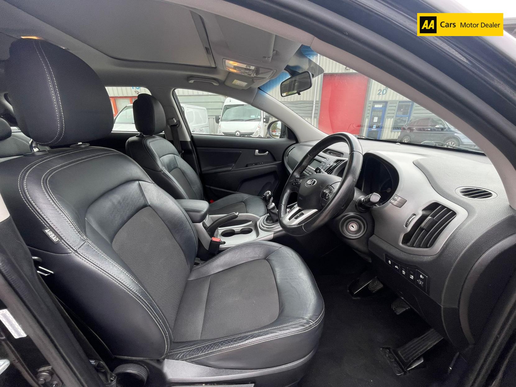 Kia Sportage 1.7 CRDi EcoDynamics 2 SUV 5dr Diesel Manual 2WD Euro 5 (s/s) (114 bhp)