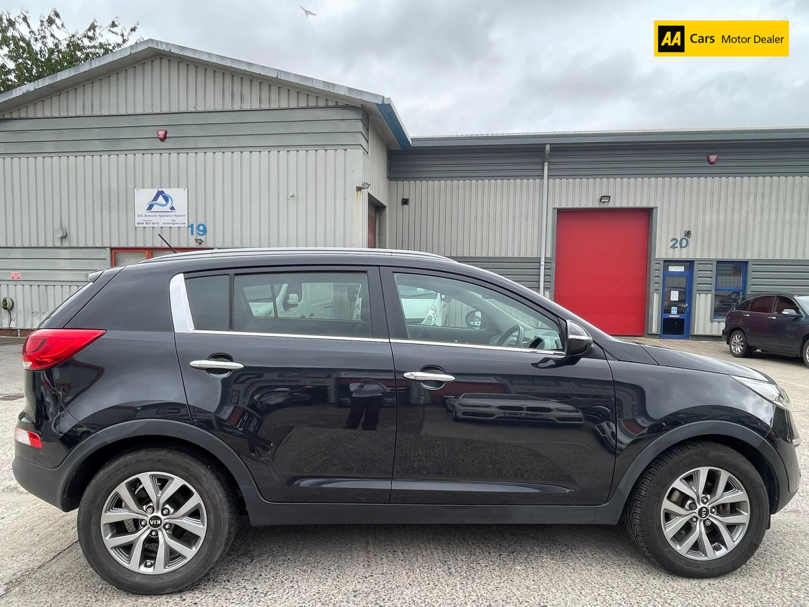 Kia Sportage 1.7 CRDi EcoDynamics 2 SUV 5dr Diesel Manual 2WD Euro 5 (s/s) (114 bhp)