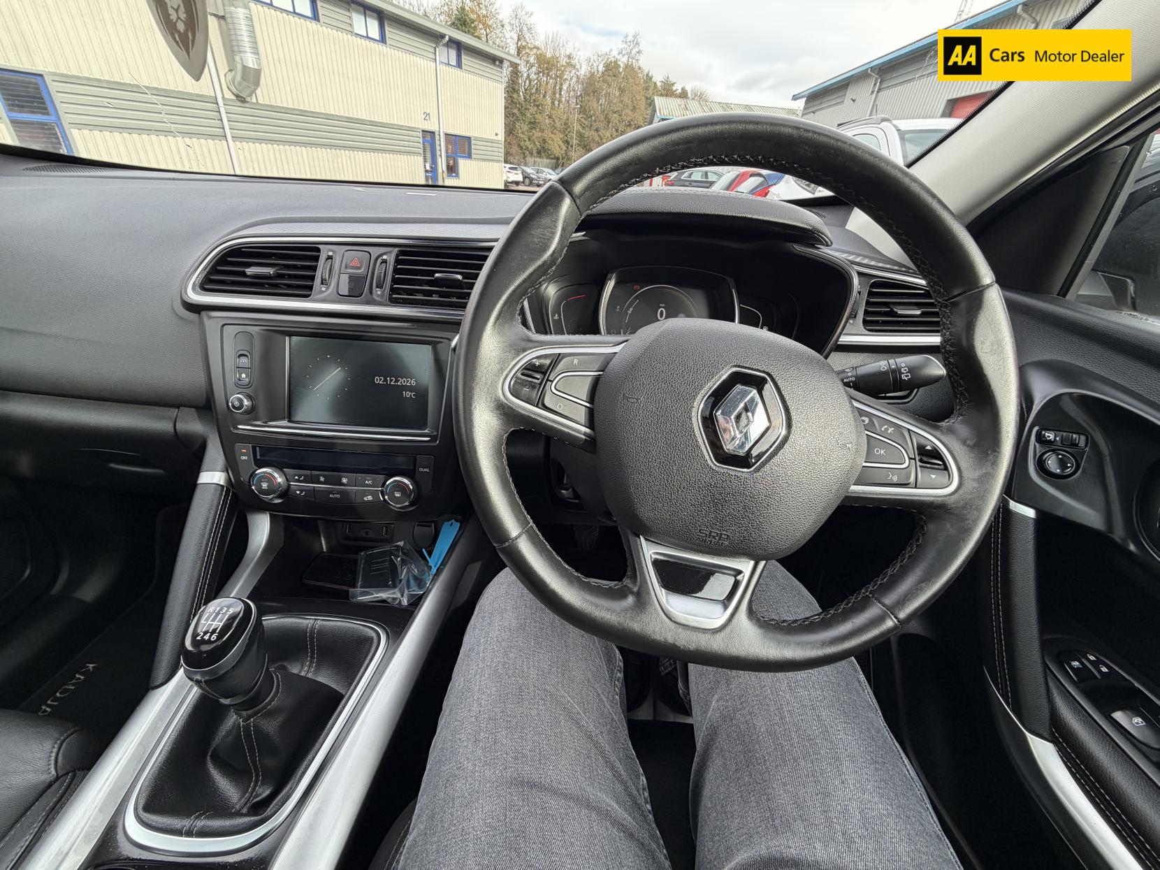 Renault Kadjar 1.6 dCi Signature Nav SUV 5dr Diesel Manual Euro 6 (s/s) (130 ps)