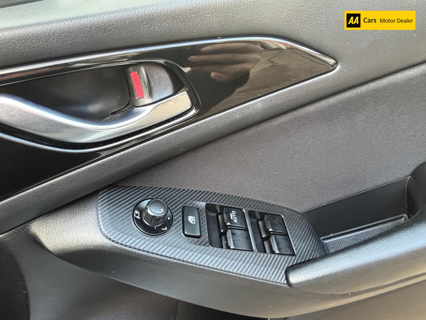 Mazda Mazda3 1.5 SKYACTIV-D Sport Nav Fastback 4dr Diesel Manual Euro 6 (s/s) (105 ps)