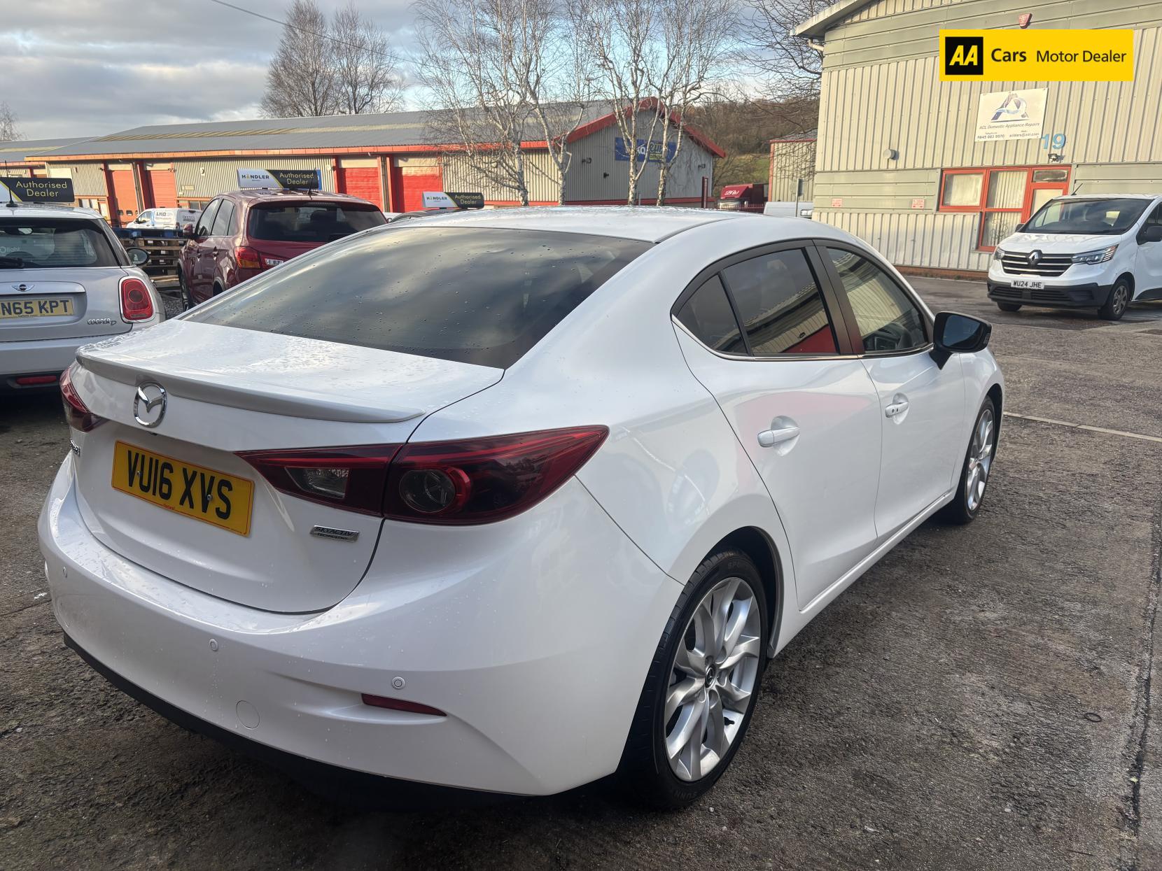 Mazda Mazda3 1.5 SKYACTIV-D Sport Nav Fastback 4dr Diesel Manual Euro 6 (s/s) (105 ps)