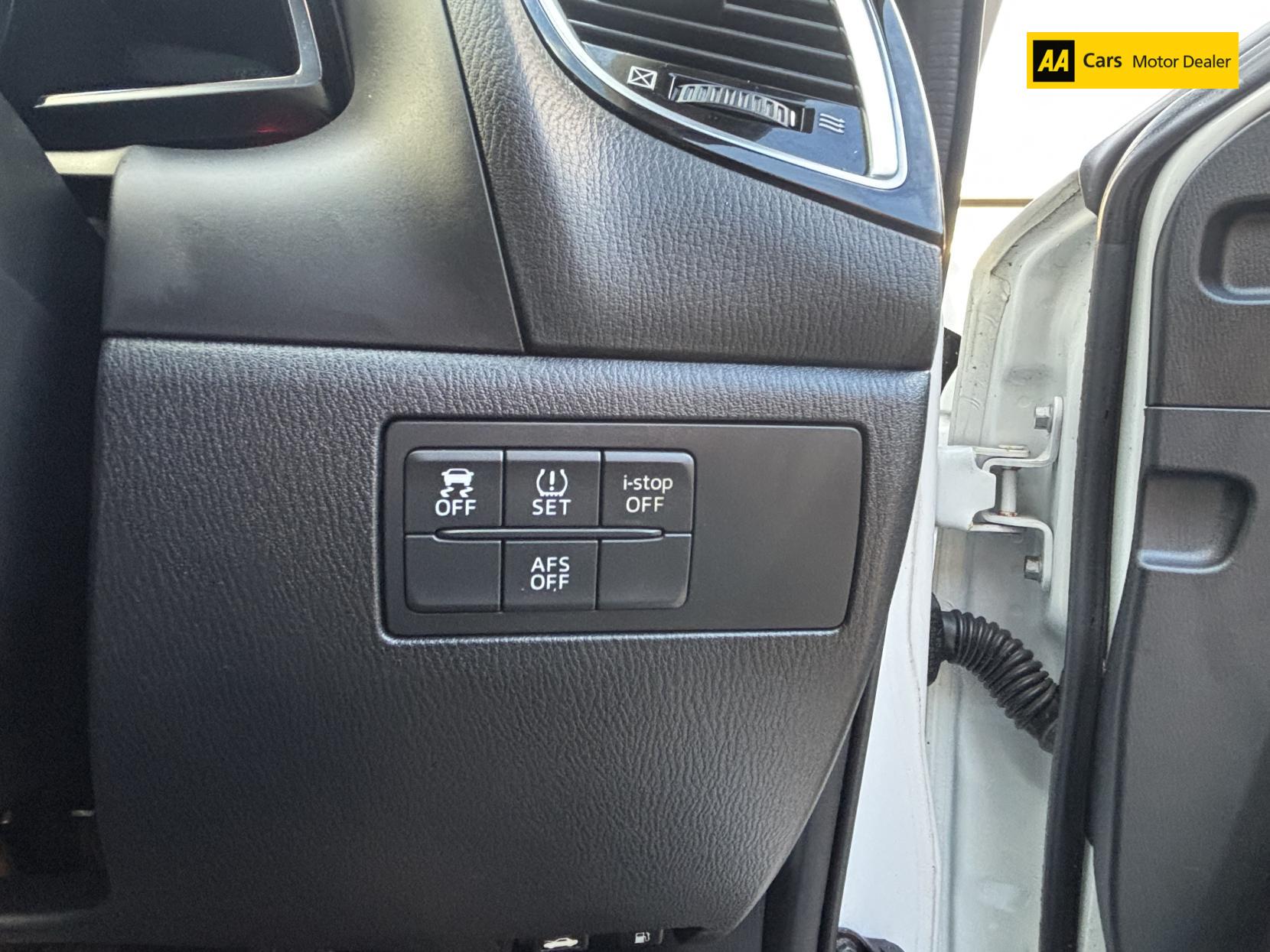 Mazda Mazda3 1.5 SKYACTIV-D Sport Nav Fastback 4dr Diesel Manual Euro 6 (s/s) (105 ps)