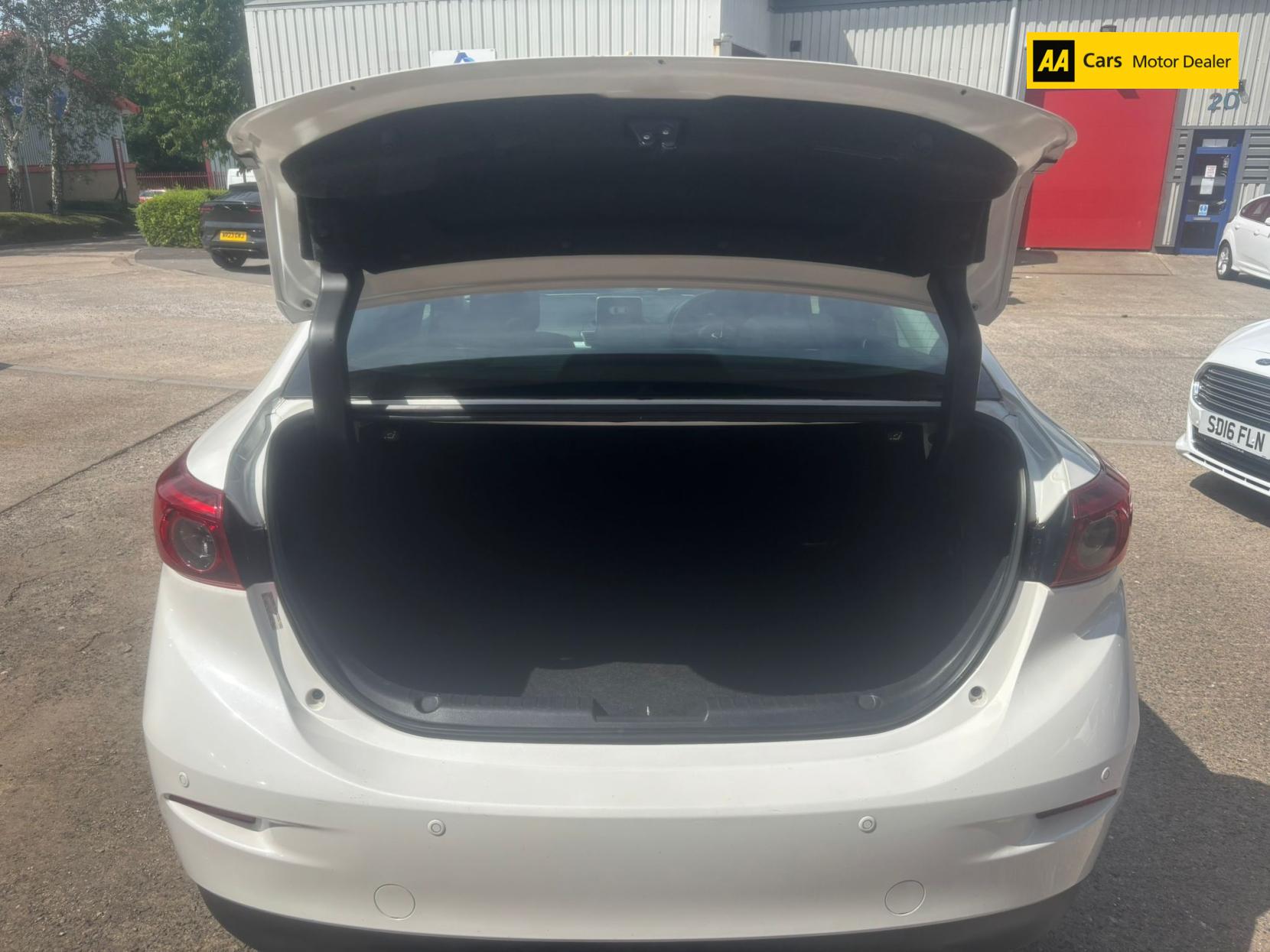 Mazda Mazda3 1.5 SKYACTIV-D Sport Nav Fastback 4dr Diesel Manual Euro 6 (s/s) (105 ps)