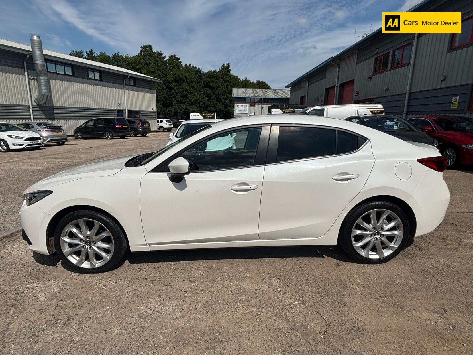 Mazda Mazda3 1.5 SKYACTIV-D Sport Nav Fastback 4dr Diesel Manual Euro 6 (s/s) (105 ps)