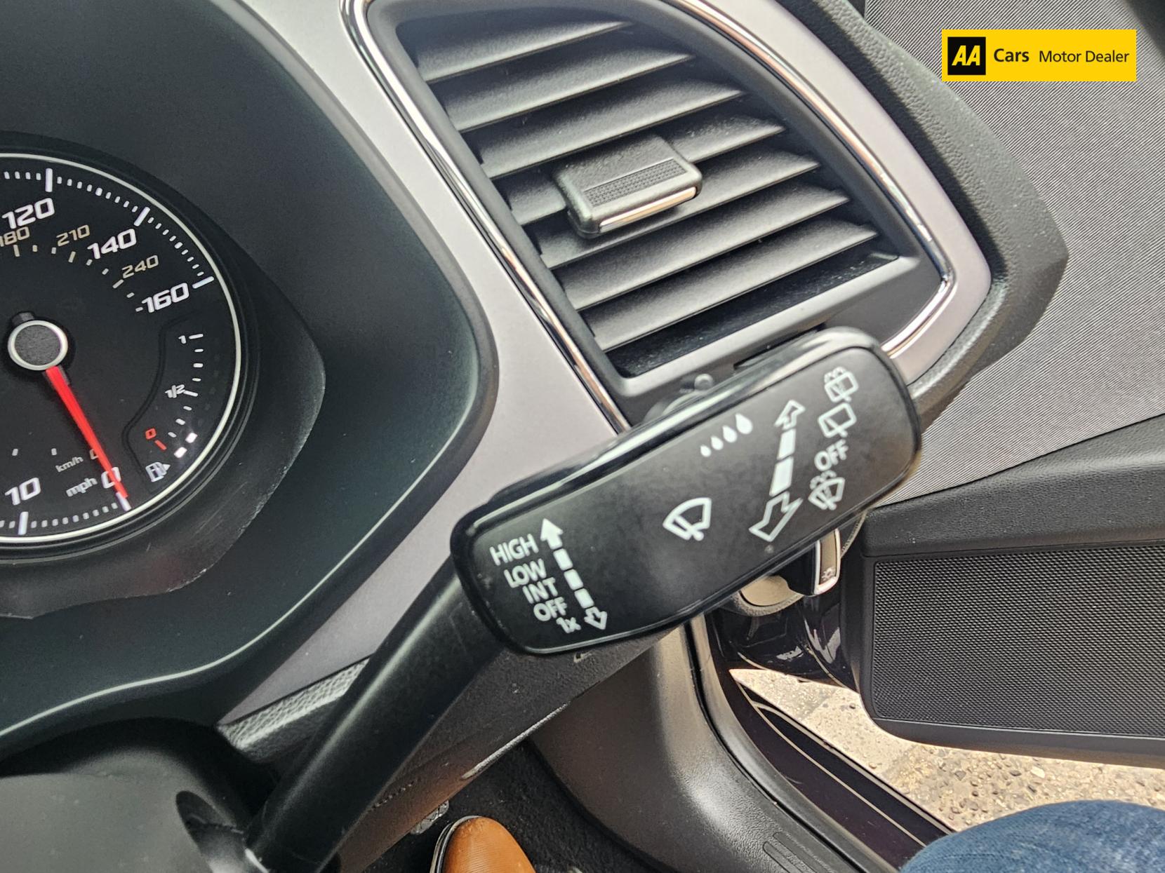 SEAT Leon 1.2 TSI SE Technology Hatchback 5dr Petrol Manual Euro 6 (s/s) (110 ps)