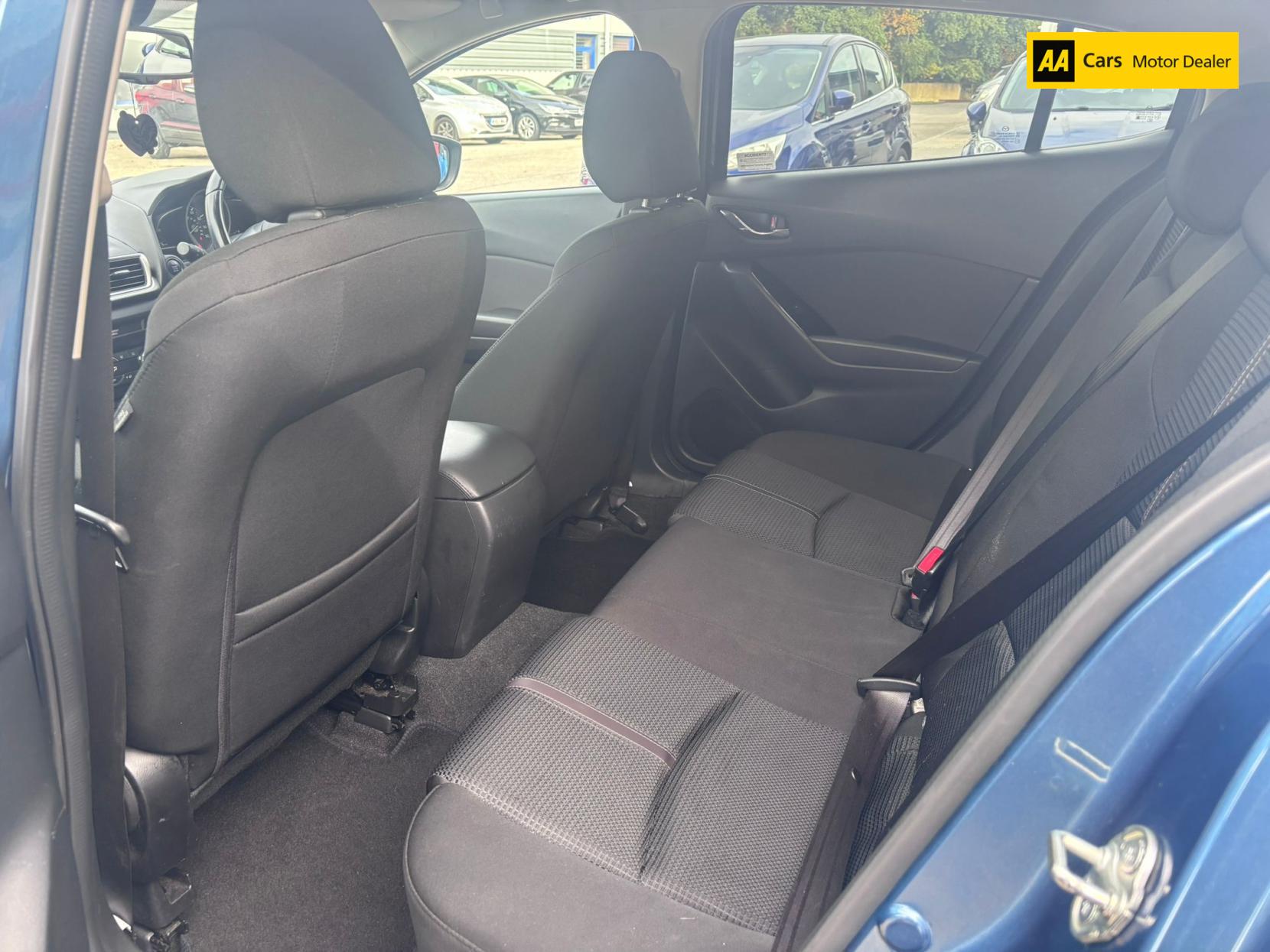 Mazda Mazda3 2.0 SKYACTIV-G SE-L Nav Hatchback 5dr Petrol Manual Euro 6 (s/s) (121 ps)