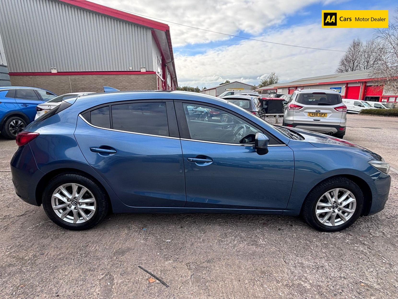 Mazda Mazda3 2.0 SKYACTIV-G SE-L Nav Hatchback 5dr Petrol Manual Euro 6 (s/s) (121 ps)