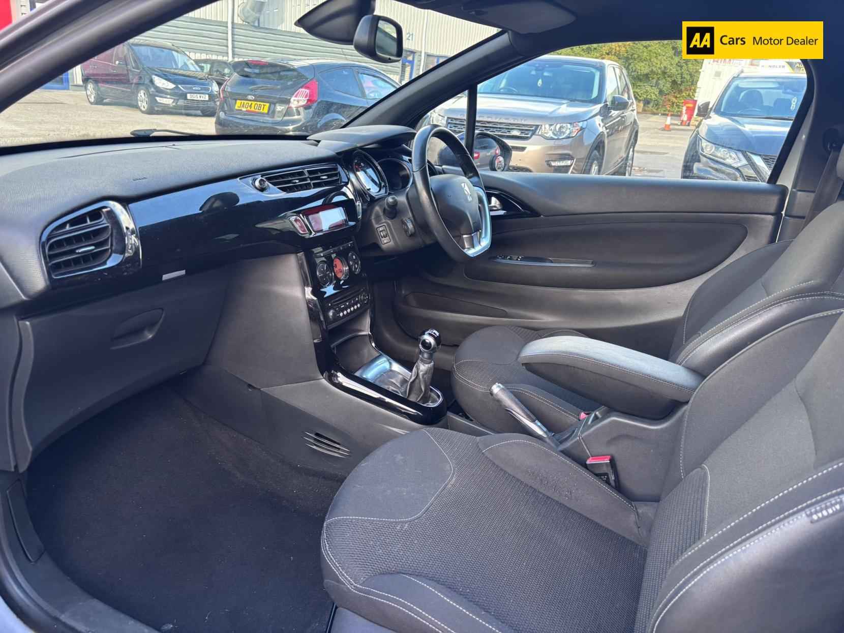 Citroen DS3 1.6 e-HDi Airdream DStyle Plus Hatchback 3dr Diesel Manual Euro 5 (s/s) (90 ps)