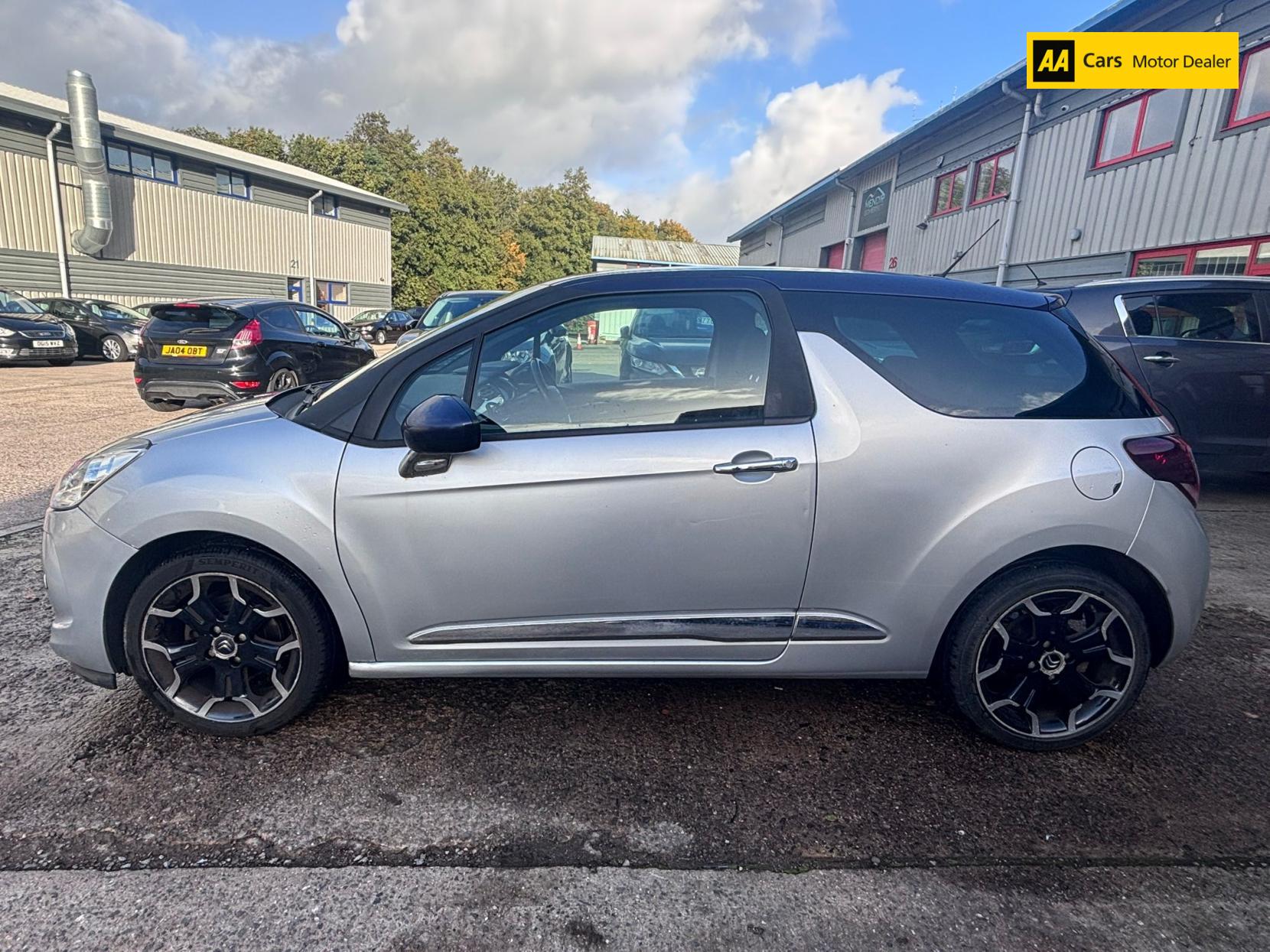 Citroen DS3 1.6 e-HDi Airdream DStyle Plus Hatchback 3dr Diesel Manual Euro 5 (s/s) (90 ps)