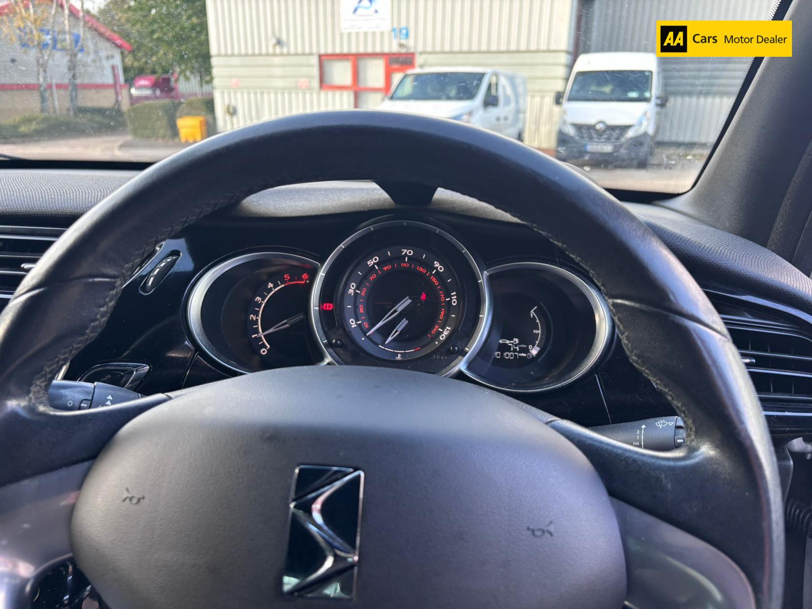 Citroen DS3 1.6 e-HDi Airdream DStyle Plus Hatchback 3dr Diesel Manual Euro 5 (s/s) (90 ps)
