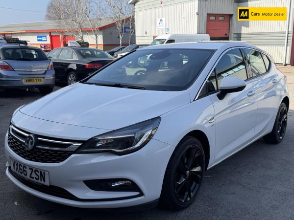 Vauxhall Astra 1.6 CDTi ecoFLEX SRi Nav Hatchback 5dr Diesel Manual Euro 6 (s/s) (110 ps)