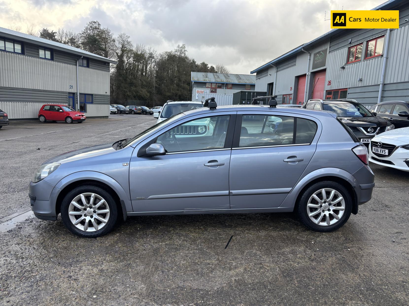 Vauxhall Astra 1.9 CDTi 16v Design Hatchback 5dr Diesel Manual (157 g/km, 118 bhp)