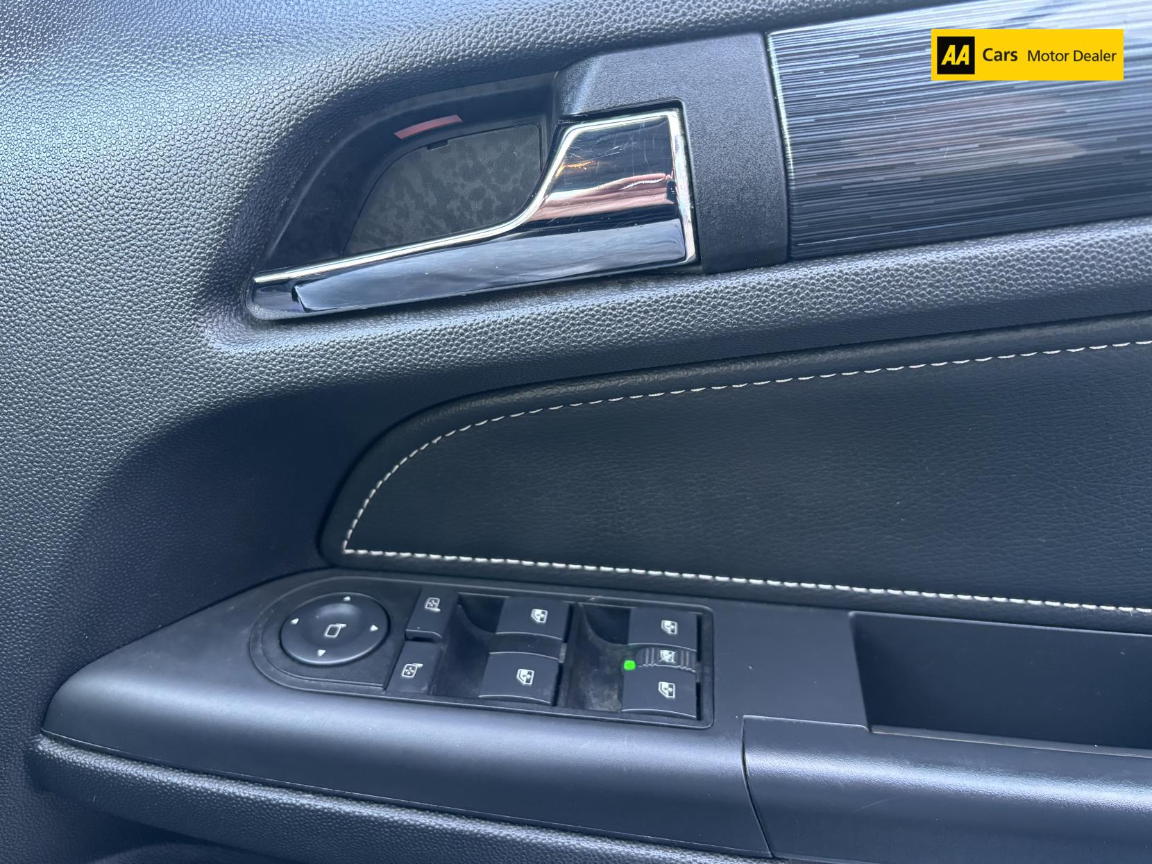 Vauxhall Astra 1.9 CDTi 16v Design Hatchback 5dr Diesel Manual (157 g/km, 118 bhp)