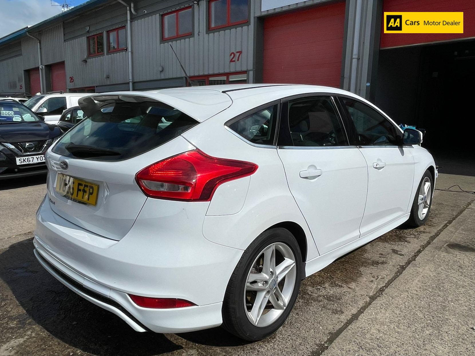 Ford Focus 1.5 TDCi Zetec S Hatchback 5dr Diesel Manual Euro 6 (s/s) (120 ps)