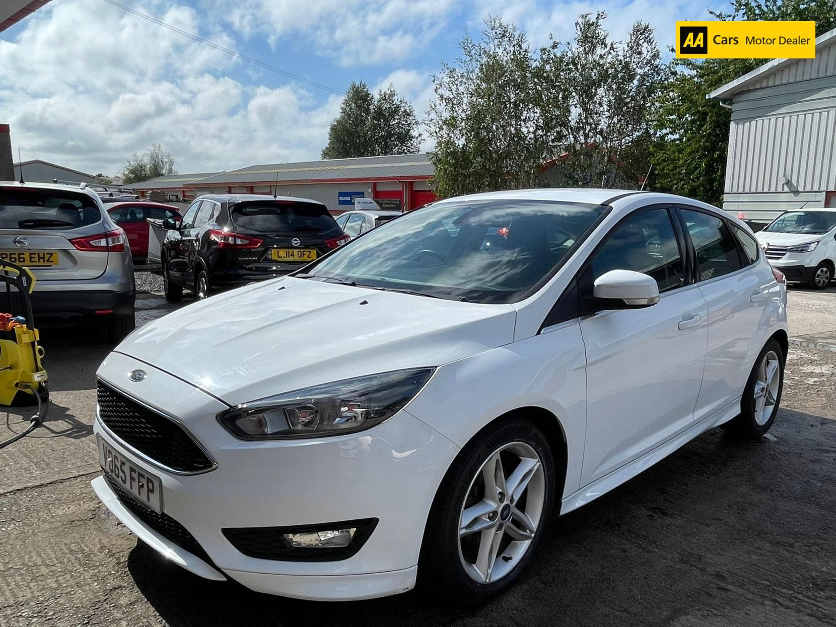Ford Focus 1.5 TDCi Zetec S Hatchback 5dr Diesel Manual Euro 6 (s/s) (120 ps)