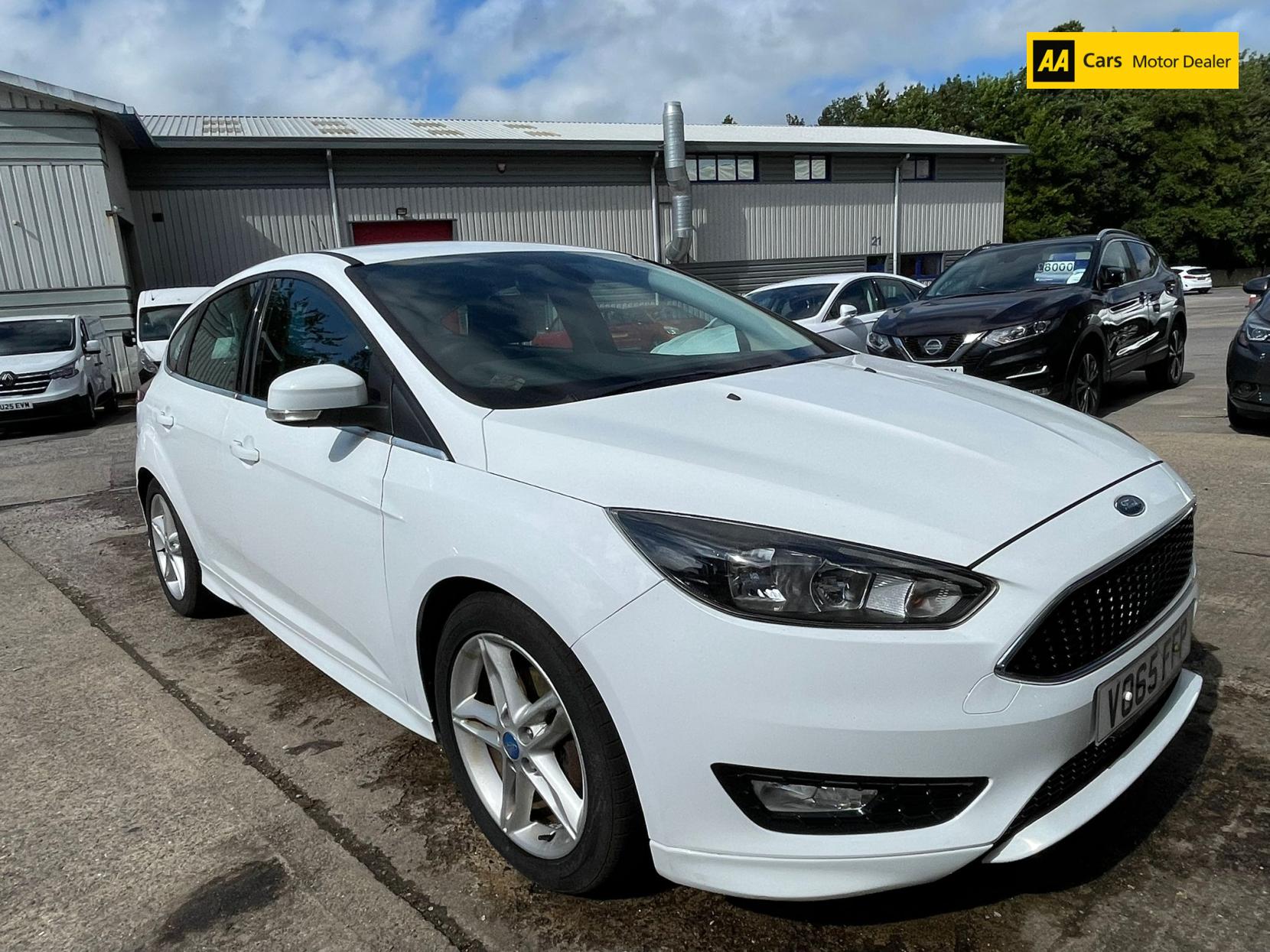 Ford Focus 1.5 TDCi Zetec S Hatchback 5dr Diesel Manual Euro 6 (s/s) (120 ps)