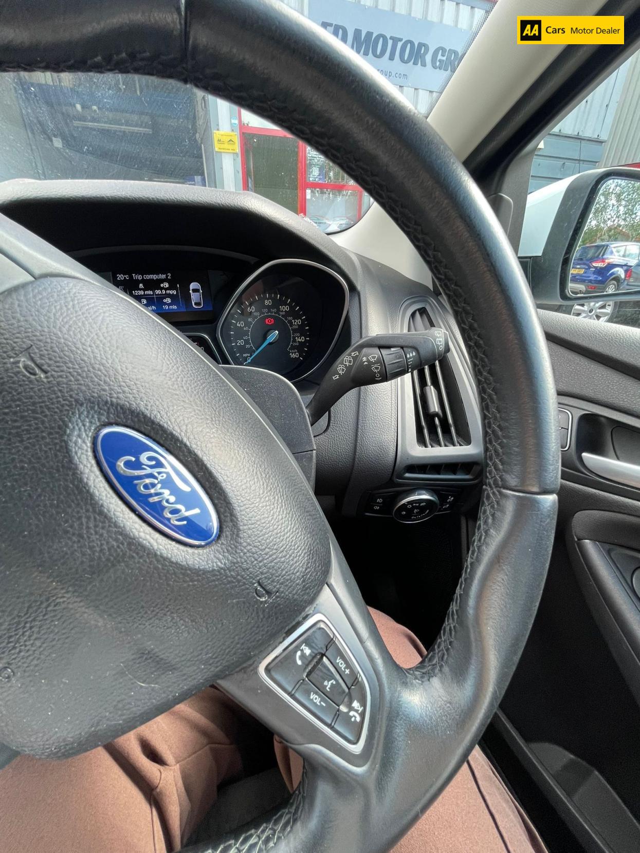 Ford Focus 1.5 TDCi Zetec S Hatchback 5dr Diesel Manual Euro 6 (s/s) (120 ps)