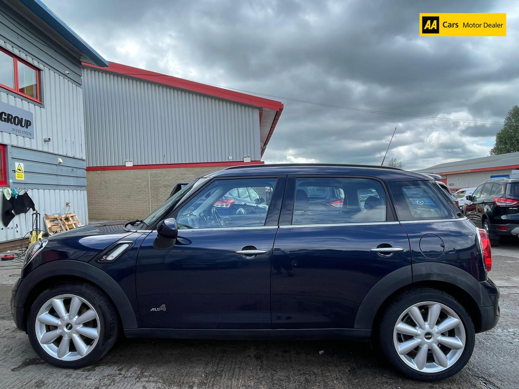 MINI Countryman 2.0 Cooper SD SUV 5dr Diesel Manual ALL4 Euro 5 (s/s) (143 ps)