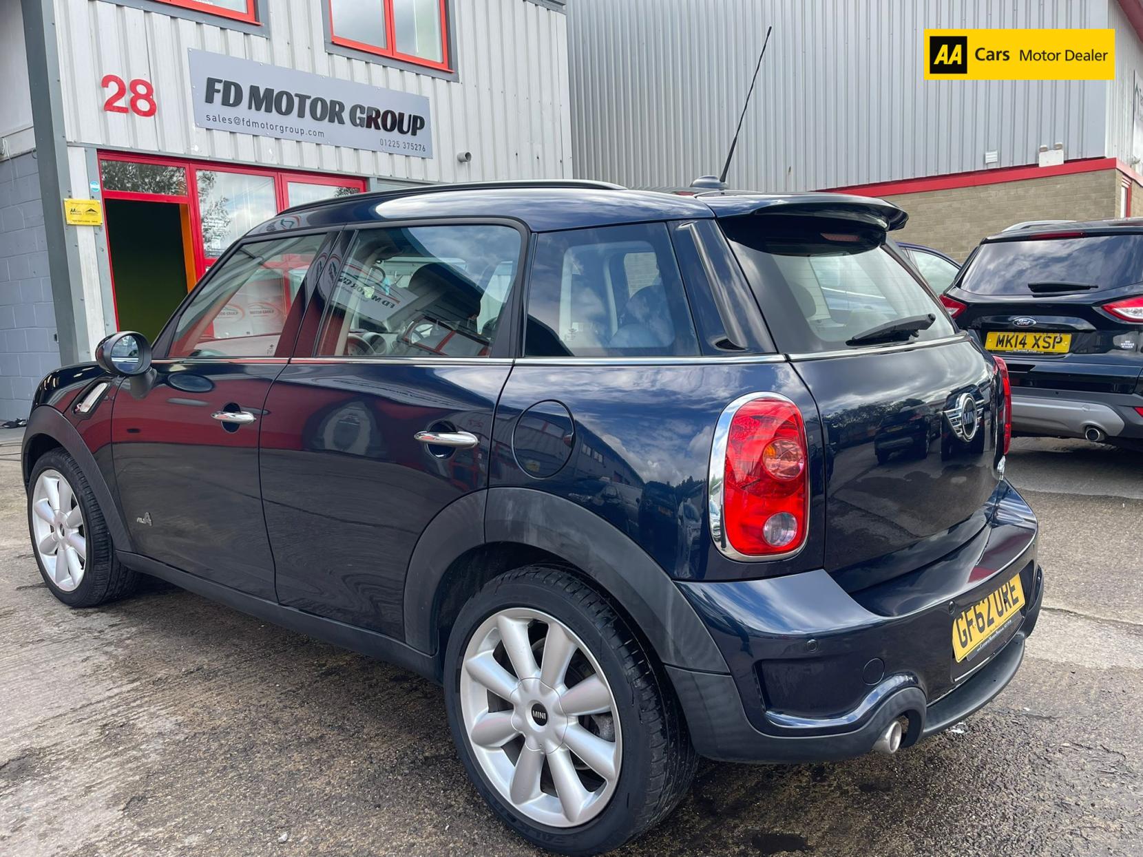 MINI Countryman 2.0 Cooper SD SUV 5dr Diesel Manual ALL4 Euro 5 (s/s) (143 ps)