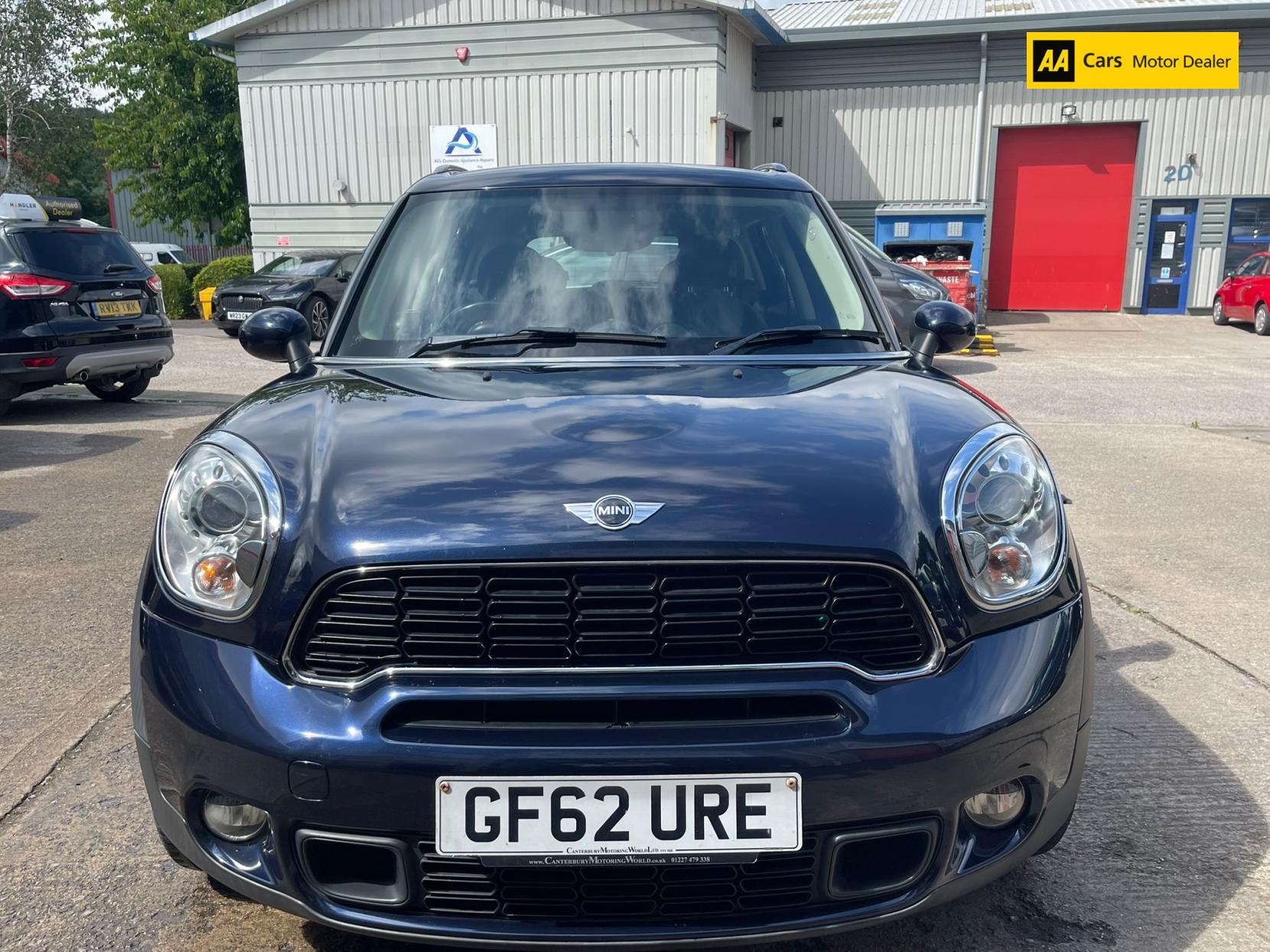 MINI Countryman 2.0 Cooper SD SUV 5dr Diesel Manual ALL4 Euro 5 (s/s) (143 ps)