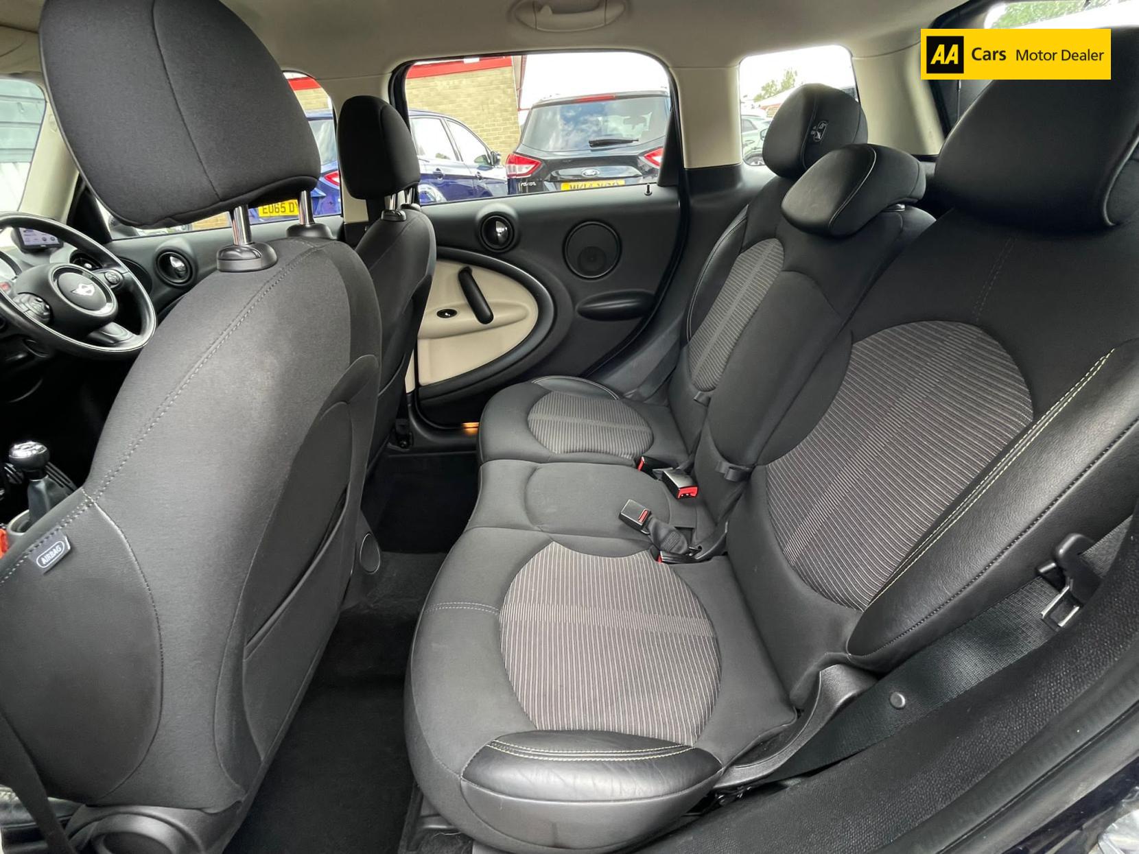 MINI Countryman 2.0 Cooper SD SUV 5dr Diesel Manual ALL4 Euro 5 (s/s) (143 ps)