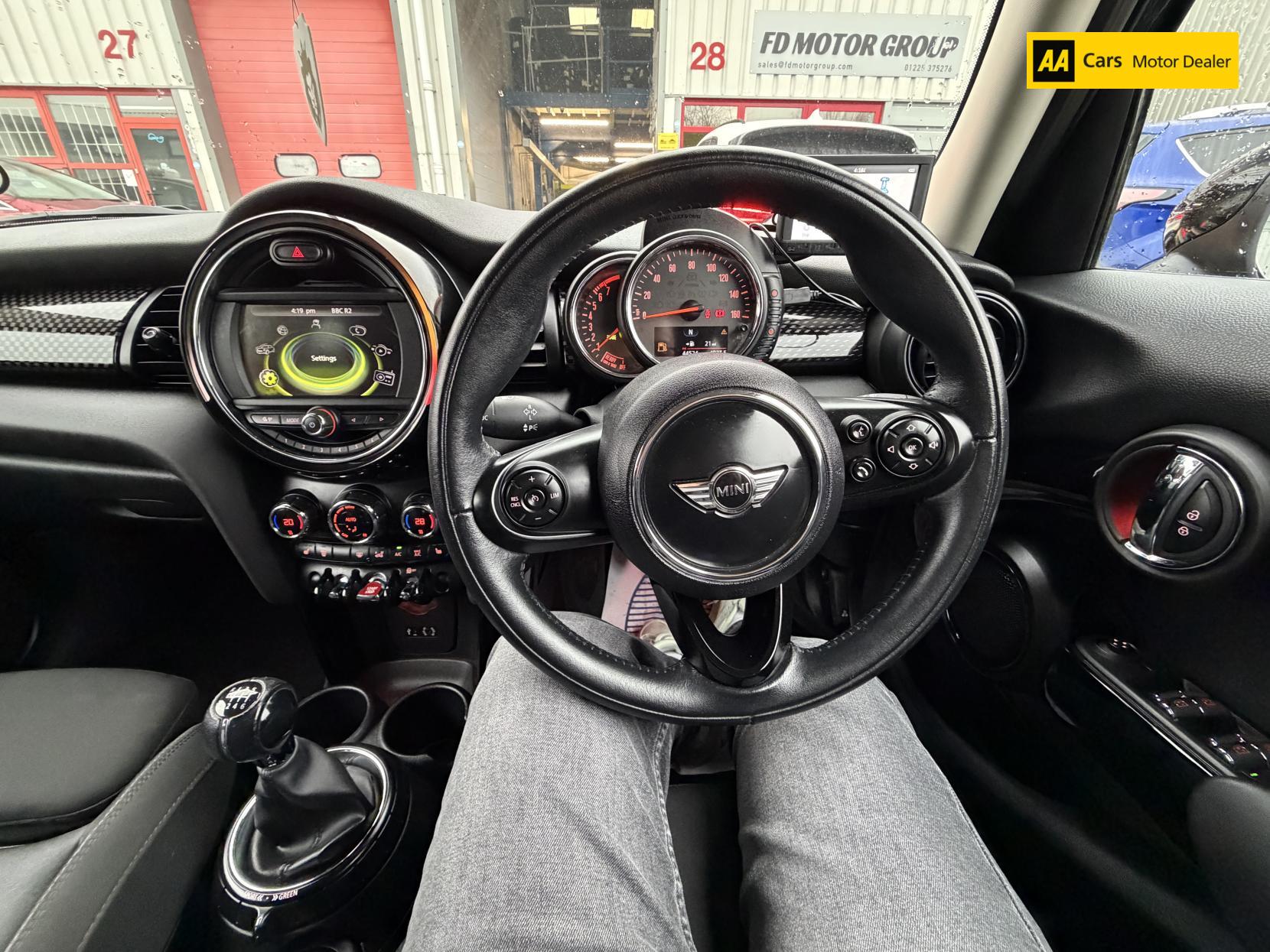 MINI Hatch 2.0 Cooper S Hatchback 5dr Petrol Manual Euro 6 (s/s) (192 ps)