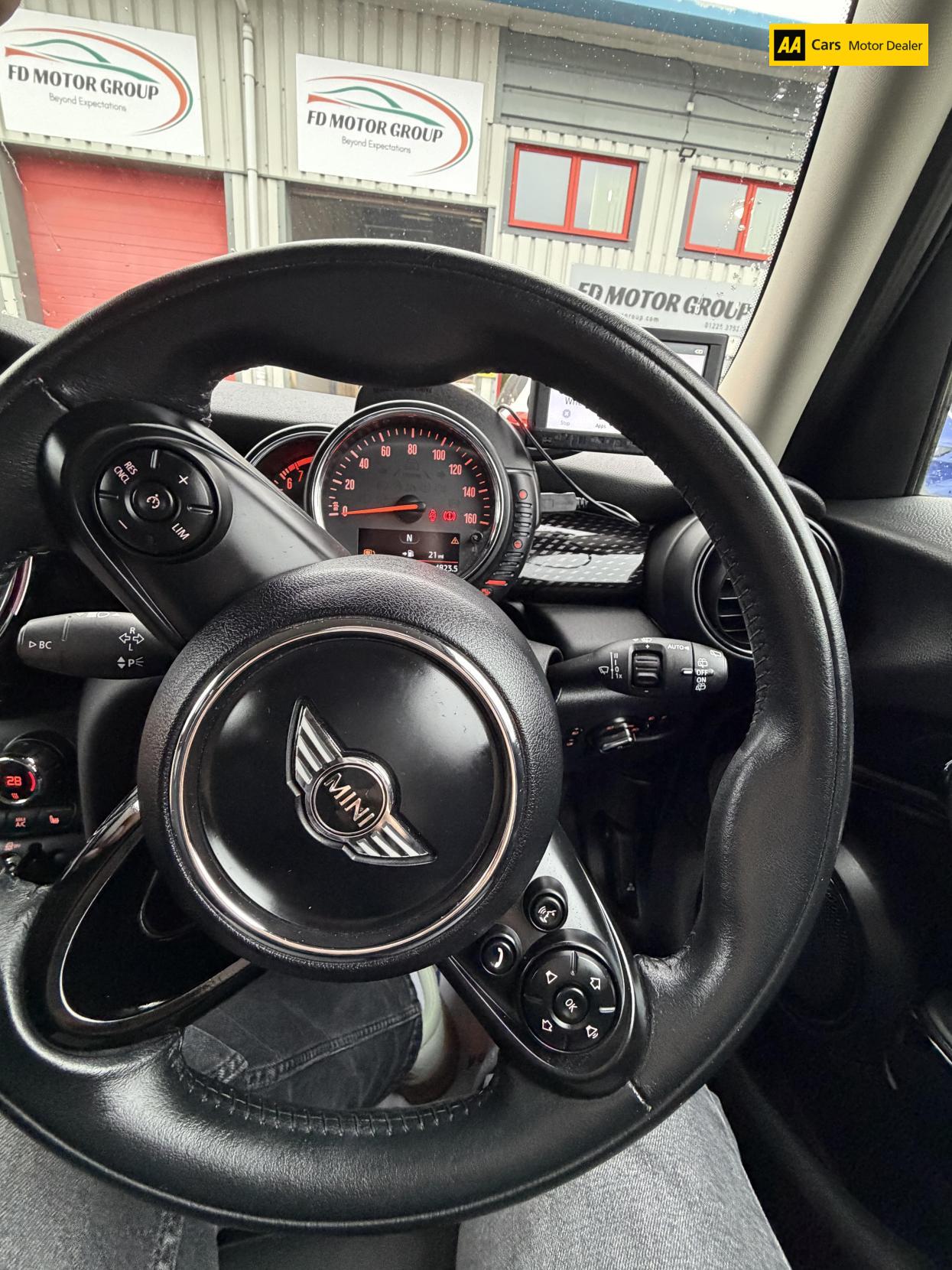 MINI Hatch 2.0 Cooper S Hatchback 5dr Petrol Manual Euro 6 (s/s) (192 ps)