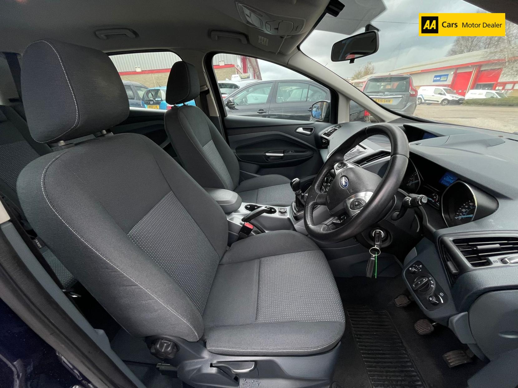 Ford C-Max 1.6 Zetec MPV 5dr Petrol Manual Euro 5 (105 ps)