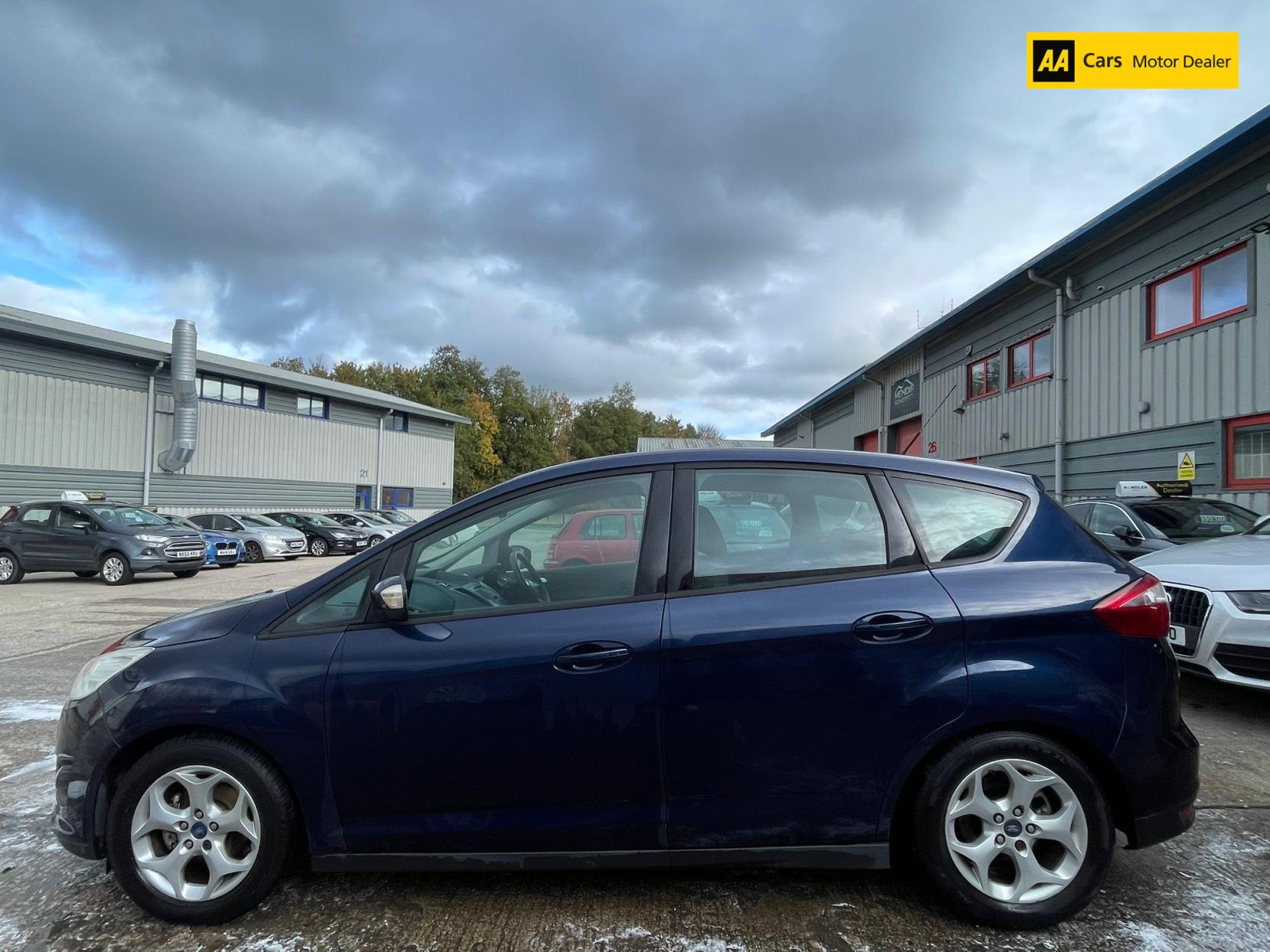 Ford C-Max 1.6 Zetec MPV 5dr Petrol Manual Euro 5 (105 ps)