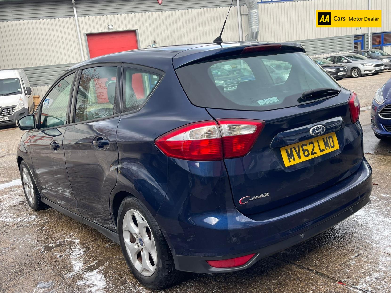 Ford C-Max 1.6 Zetec MPV 5dr Petrol Manual Euro 5 (105 ps)