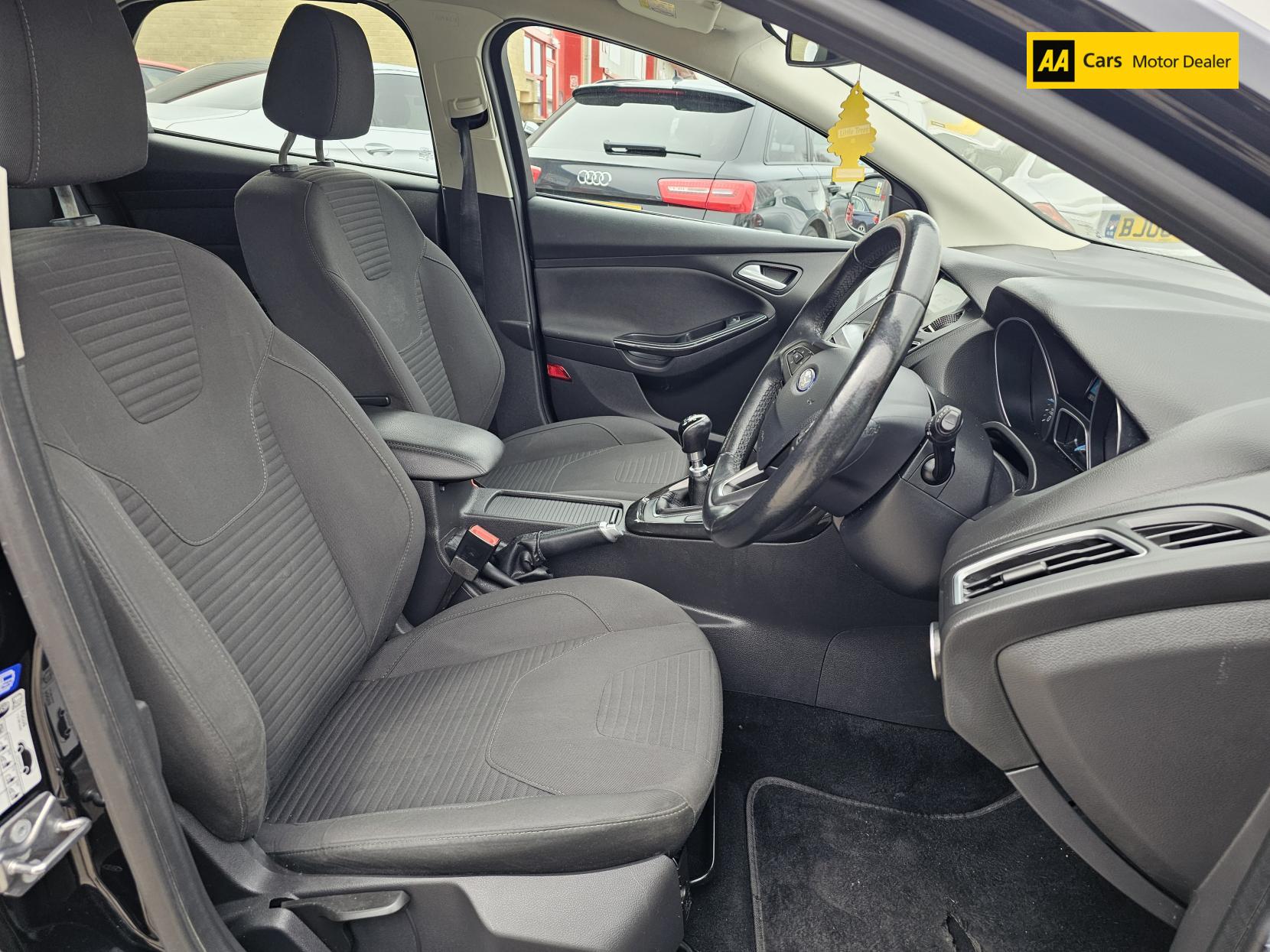 Ford Focus 1.0T EcoBoost Titanium Hatchback 5dr Petrol Manual Euro 6 (s/s) (125 ps)