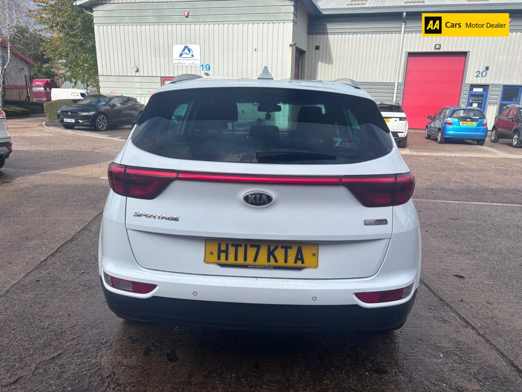 Kia Sportage 1.7 CRDi 2 SUV 5dr Diesel DCT Euro 6 (s/s) (139 bhp)