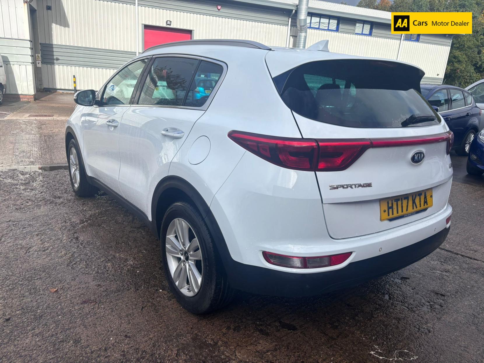 Kia Sportage 1.7 CRDi 2 SUV 5dr Diesel DCT Euro 6 (s/s) (139 bhp)