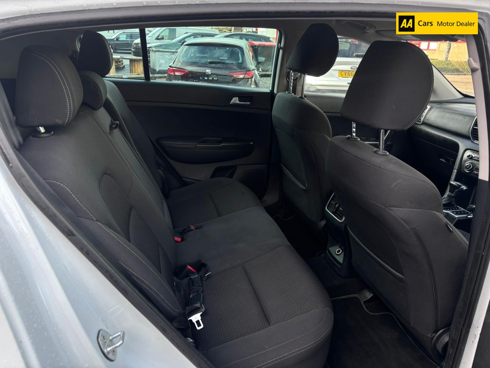 Kia Sportage 1.7 CRDi 2 SUV 5dr Diesel DCT Euro 6 (s/s) (139 bhp)