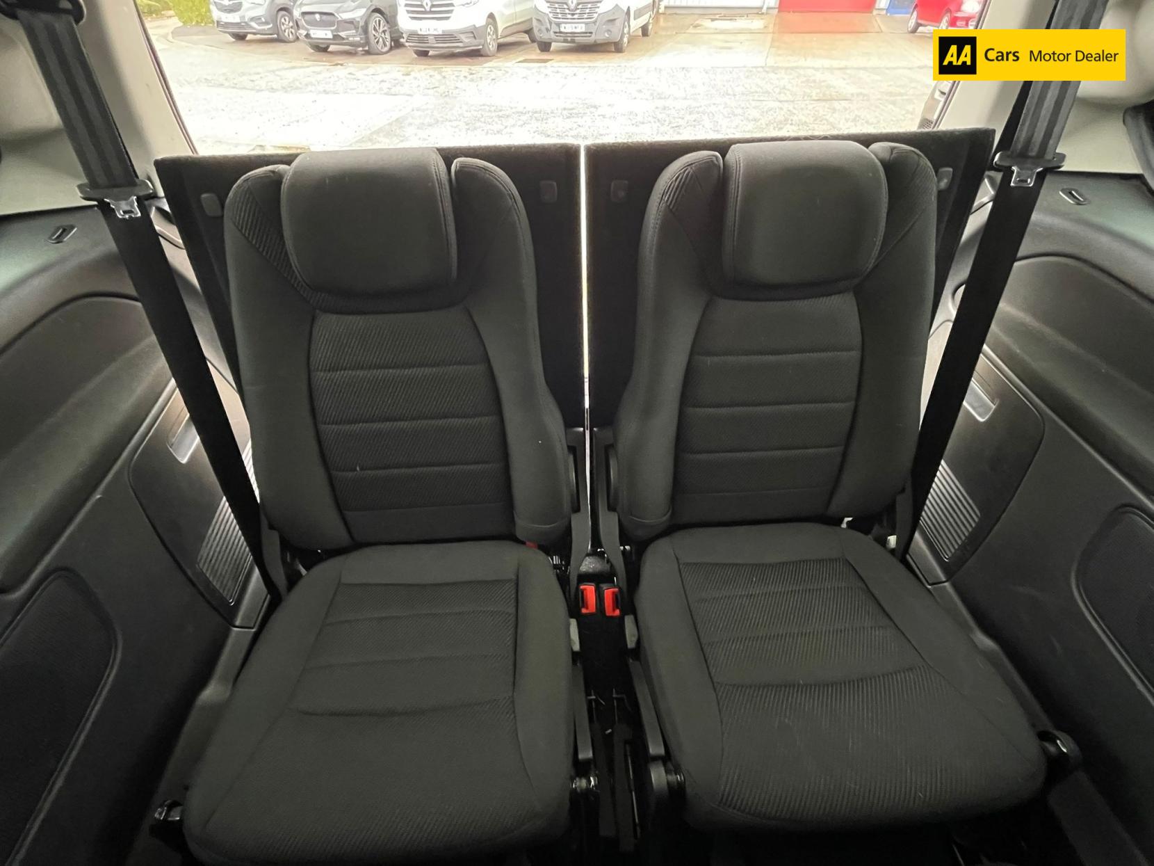 Ford Galaxy 2.0 TDCi Titanium MPV 5dr Diesel Manual Euro 5 (140 ps)