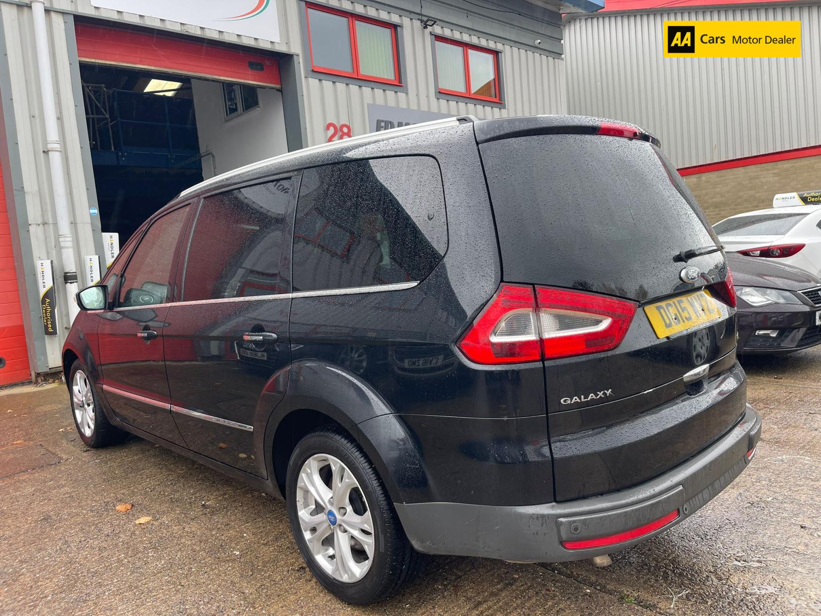 Ford Galaxy 2.0 TDCi Titanium MPV 5dr Diesel Manual Euro 5 (140 ps)