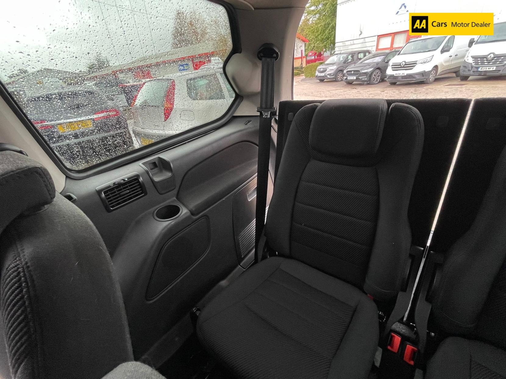 Ford Galaxy 2.0 TDCi Titanium MPV 5dr Diesel Manual Euro 5 (140 ps)