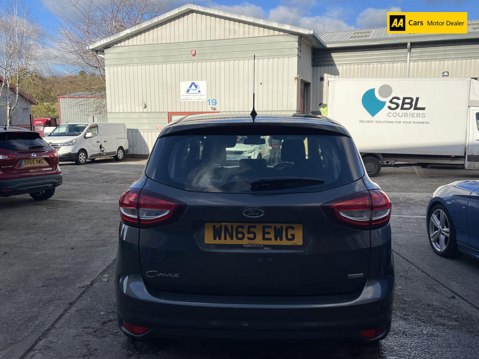 Ford C-Max 1.0T EcoBoost Titanium MPV 5dr Petrol Manual Euro 6 (s/s) (125 ps)