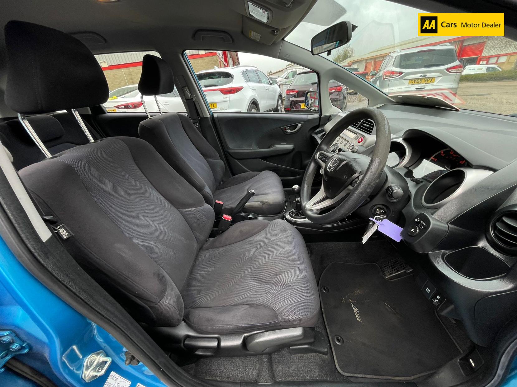 Honda Jazz 1.4 i-VTEC ES Hatchback 5dr Petrol Manual Euro 5 (99 ps)