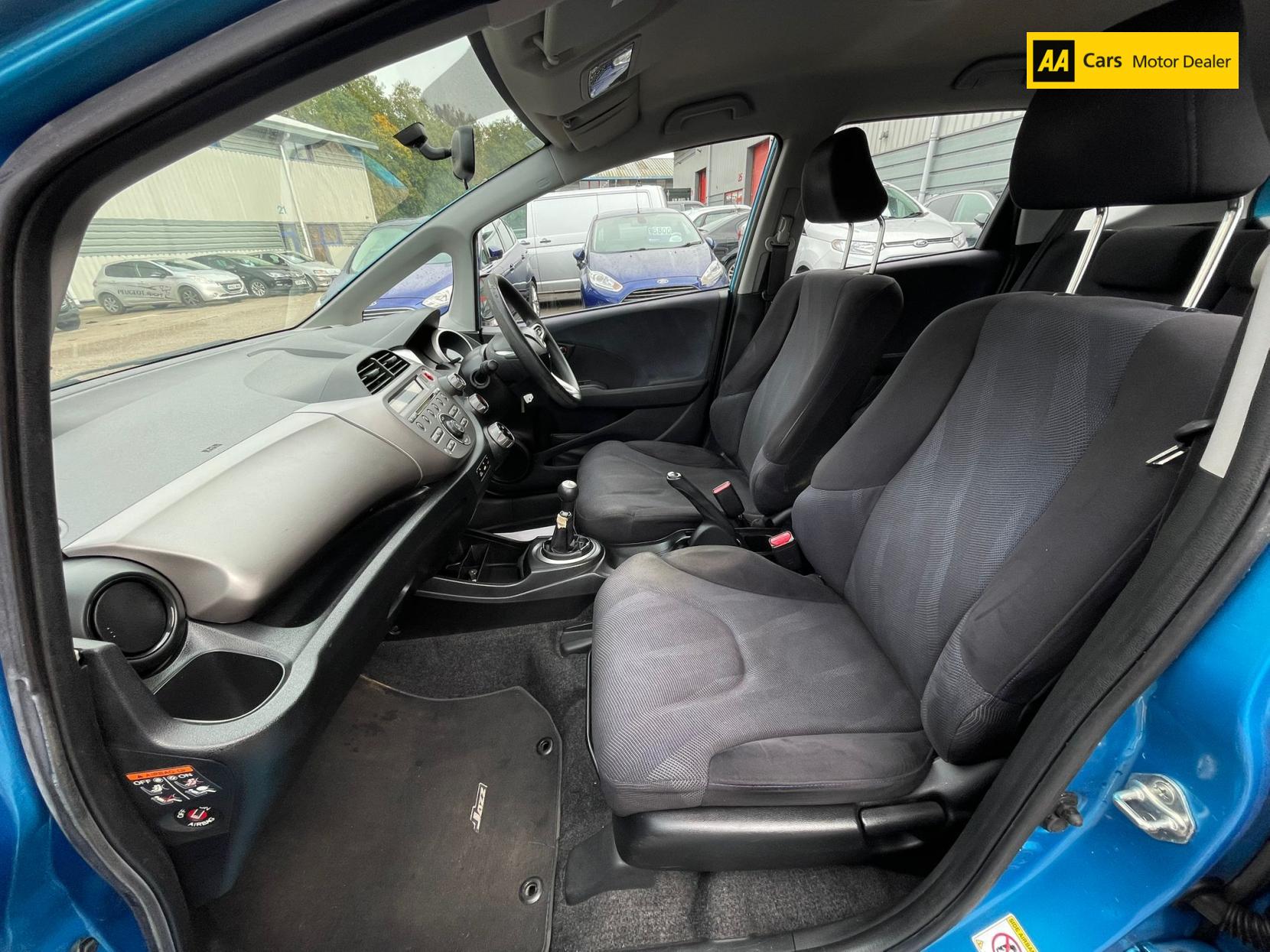 Honda Jazz 1.4 i-VTEC ES Hatchback 5dr Petrol Manual Euro 5 (99 ps)