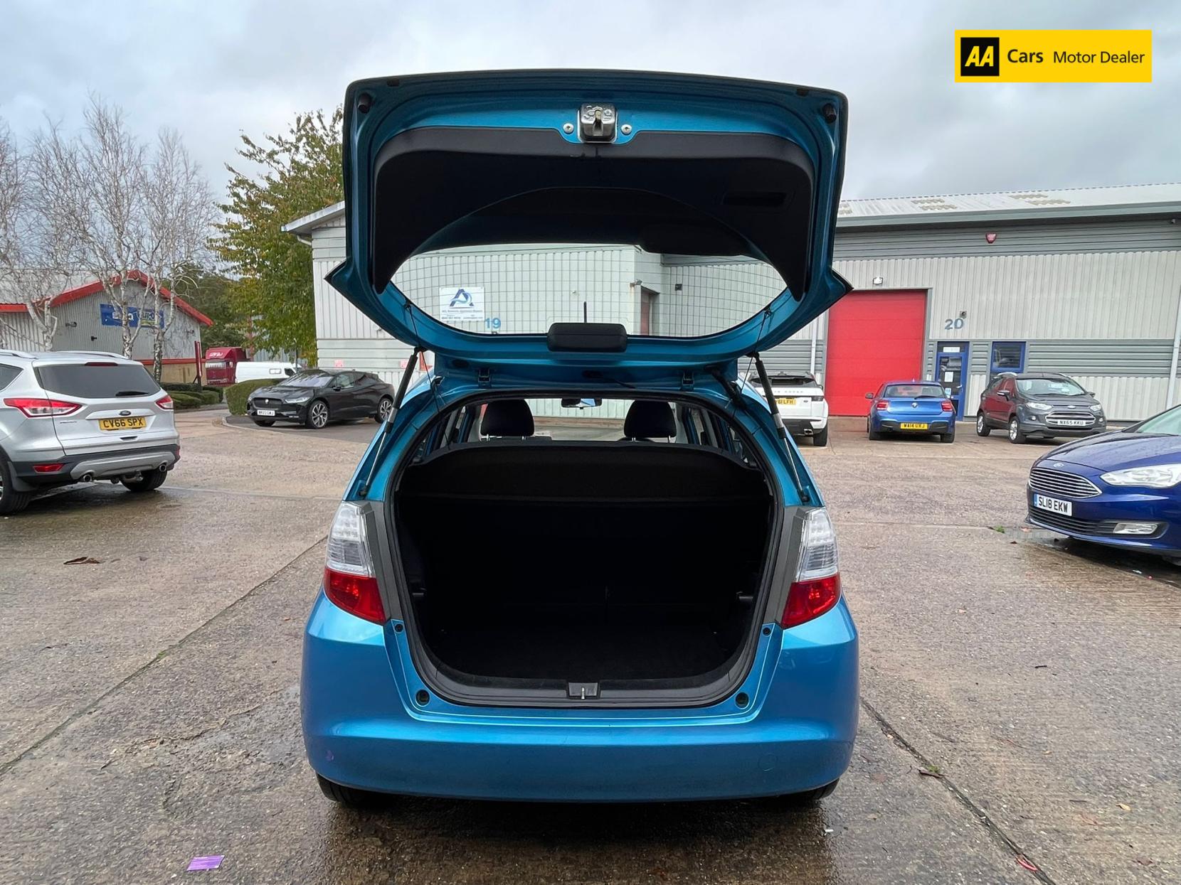 Honda Jazz 1.4 i-VTEC ES Hatchback 5dr Petrol Manual Euro 5 (99 ps)