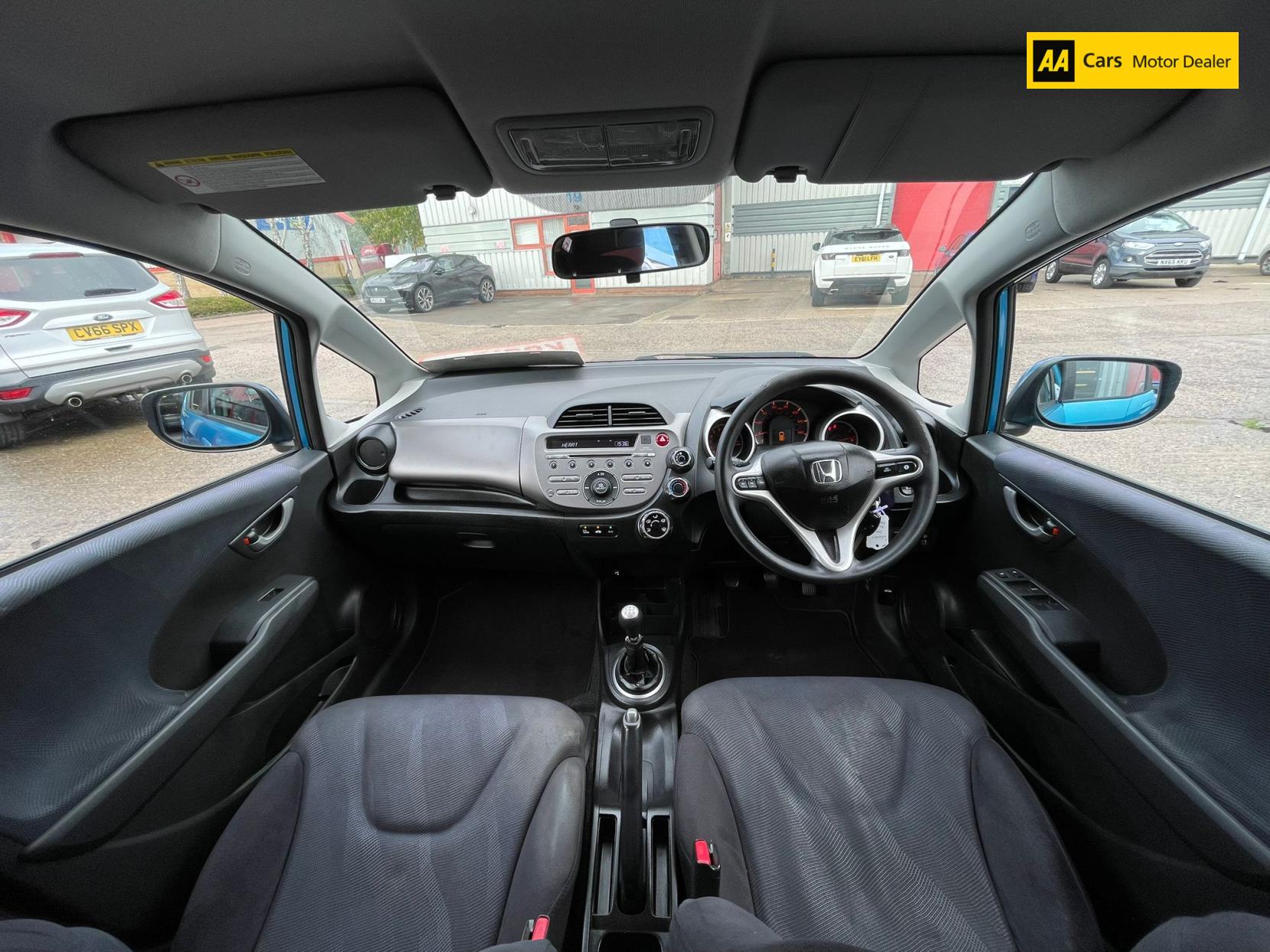 Honda Jazz 1.4 i-VTEC ES Hatchback 5dr Petrol Manual Euro 5 (99 ps)