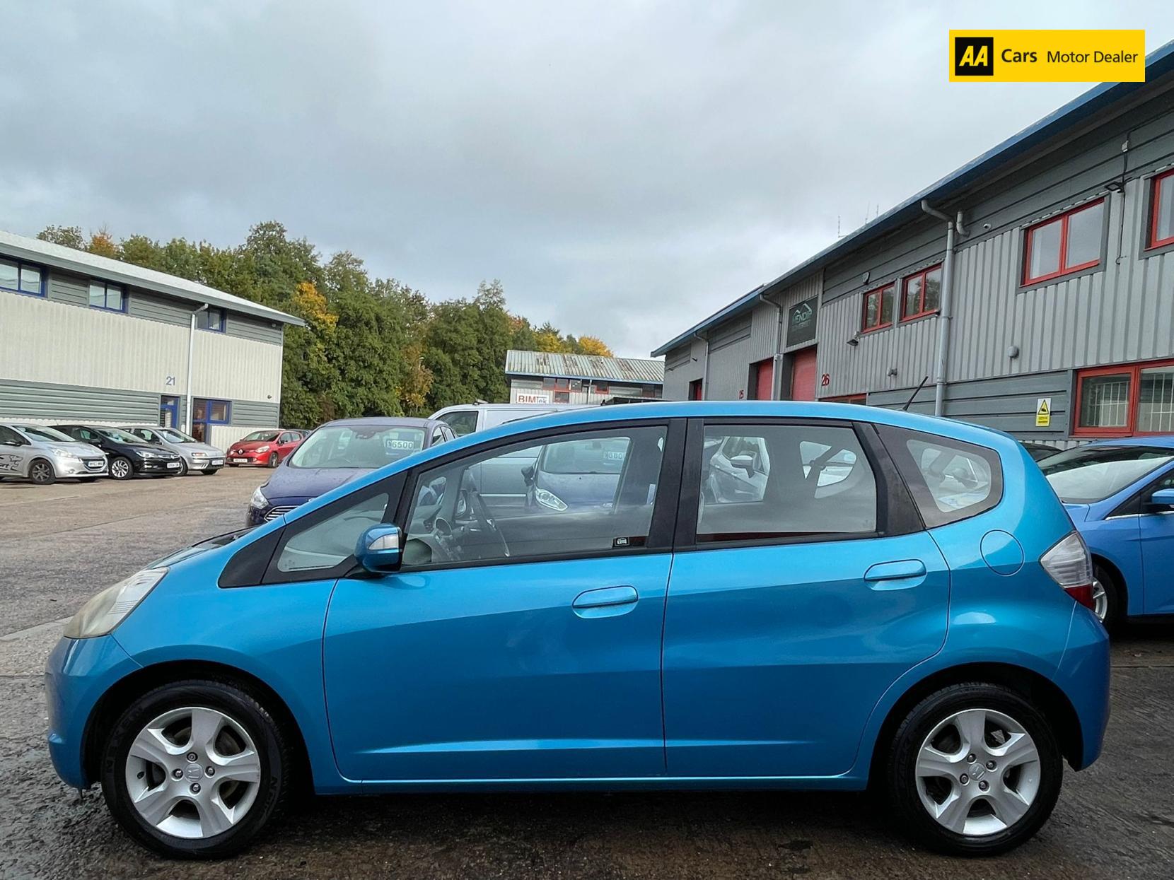 Honda Jazz 1.4 i-VTEC ES Hatchback 5dr Petrol Manual Euro 5 (99 ps)
