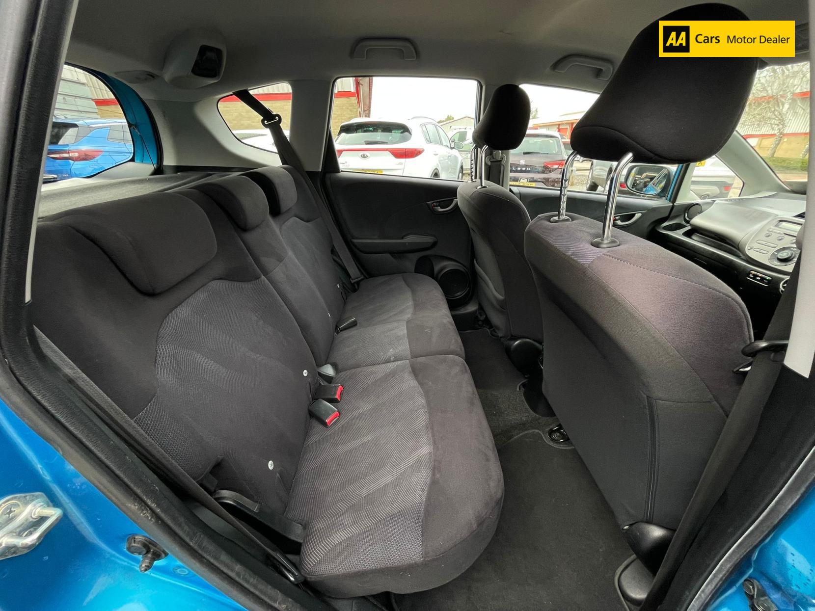 Honda Jazz 1.4 i-VTEC ES Hatchback 5dr Petrol Manual Euro 5 (99 ps)