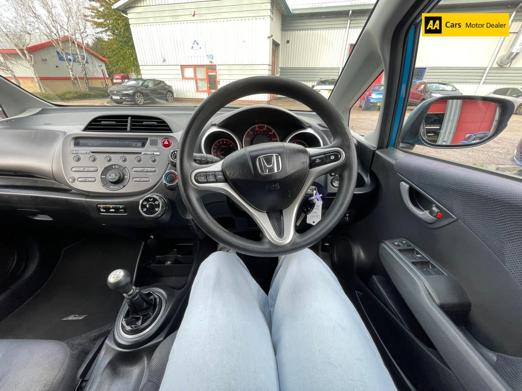 Honda Jazz 1.4 i-VTEC ES Hatchback 5dr Petrol Manual Euro 5 (99 ps)