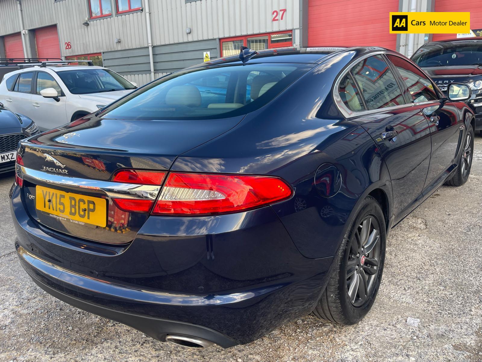 Jaguar XF 2.2d Luxury Saloon 4dr Diesel Auto Euro 5 (s/s) (163 ps)