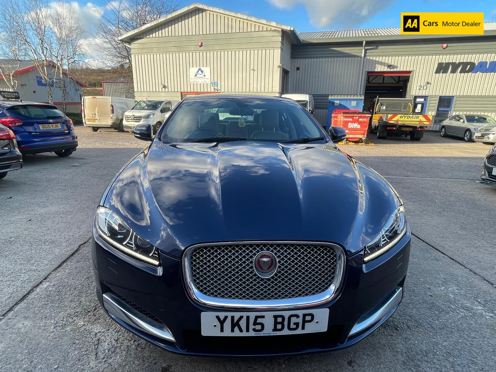 Jaguar XF 2.2d Luxury Saloon 4dr Diesel Auto Euro 5 (s/s) (163 ps)